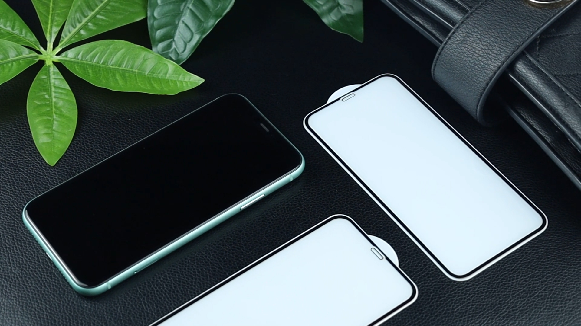 Amazon.co.jp: Boesklenn 対応 iPhone11 ガラスフィルム 2枚 iPhone XR