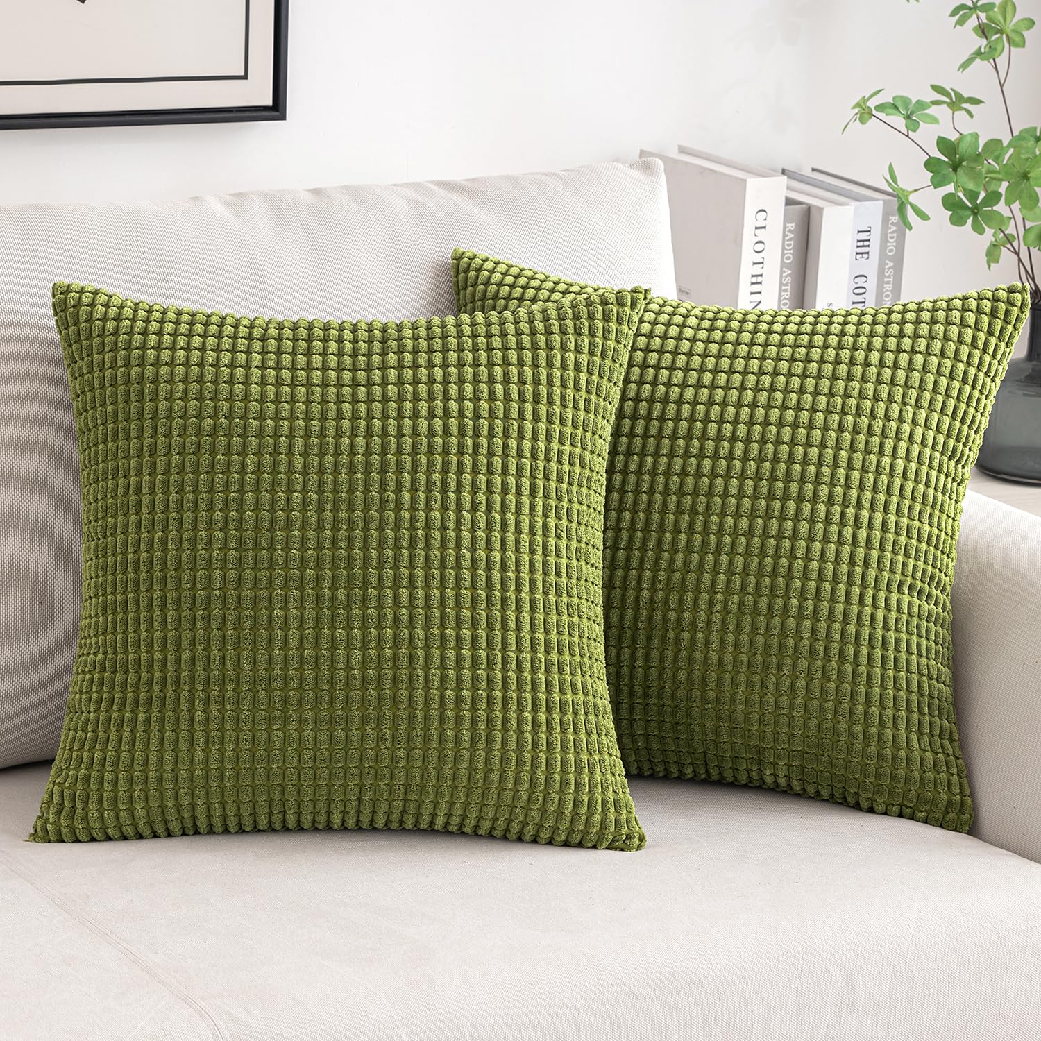 MIULEE Pack of 2 Pillow Covers Green Super Soft Corduroy Pillow Covers Decorative Throw Pillows Couch Covers for Sofa Bedroom Living Room 18 x 18 Inch