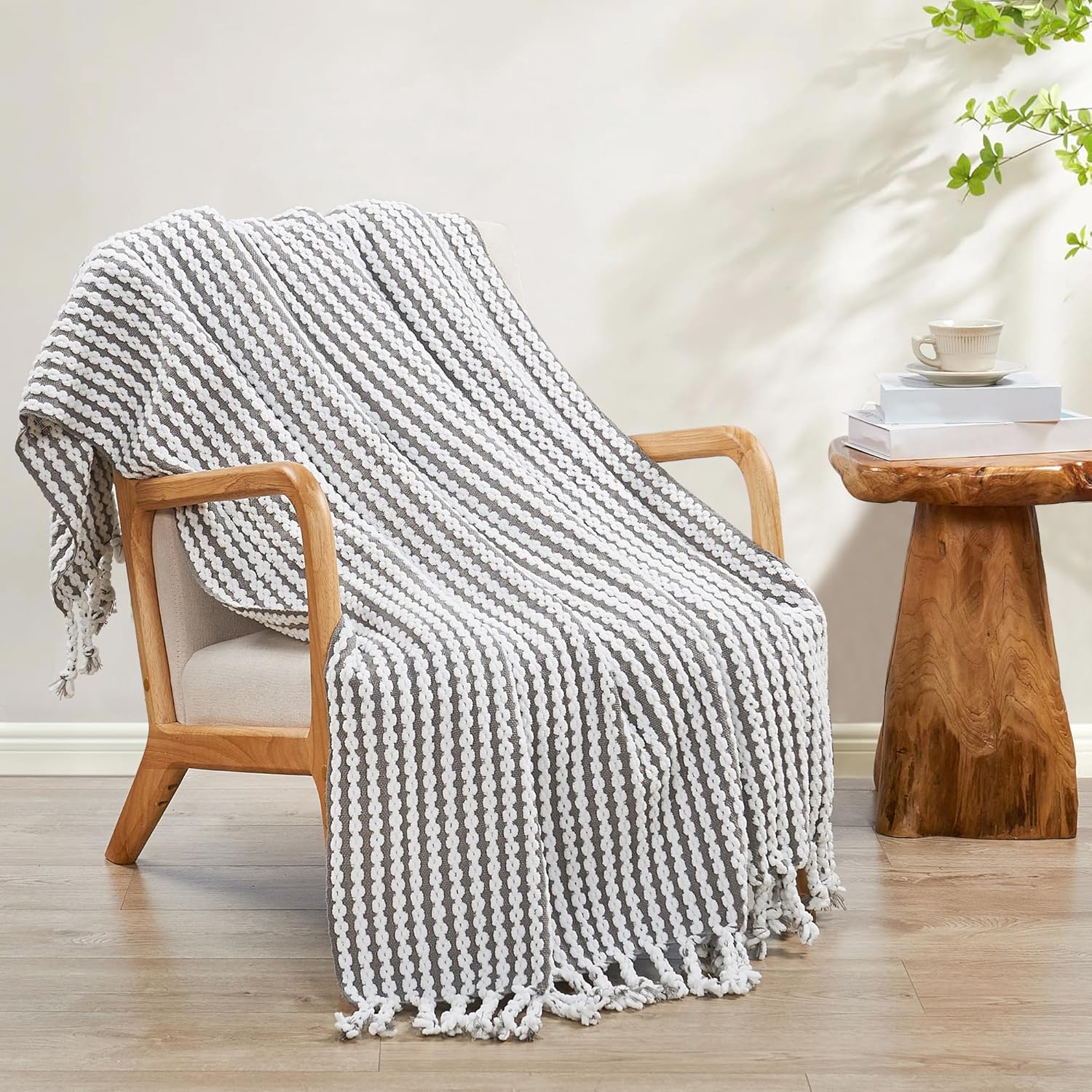 Home Soft Things Textured Chain Tweed Throw Blanket - Silky Soft Microfiber - Modern Farmhouse & Boho Decor for Couch, Bed or Patio - All-Season Breathable Knit with Tassels, 50" x 60", Grey