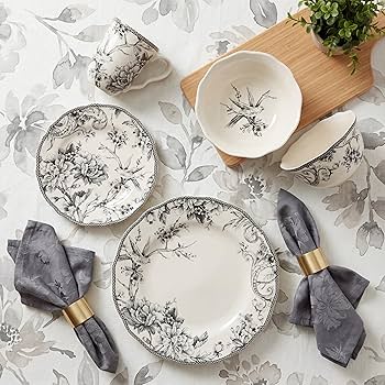 222 FIFTH フィフス　 ハイビスカス　プレート　2枚 Amazon.com | 222 Fifth Adelaide 16-Piece Casual Grey Porcelain