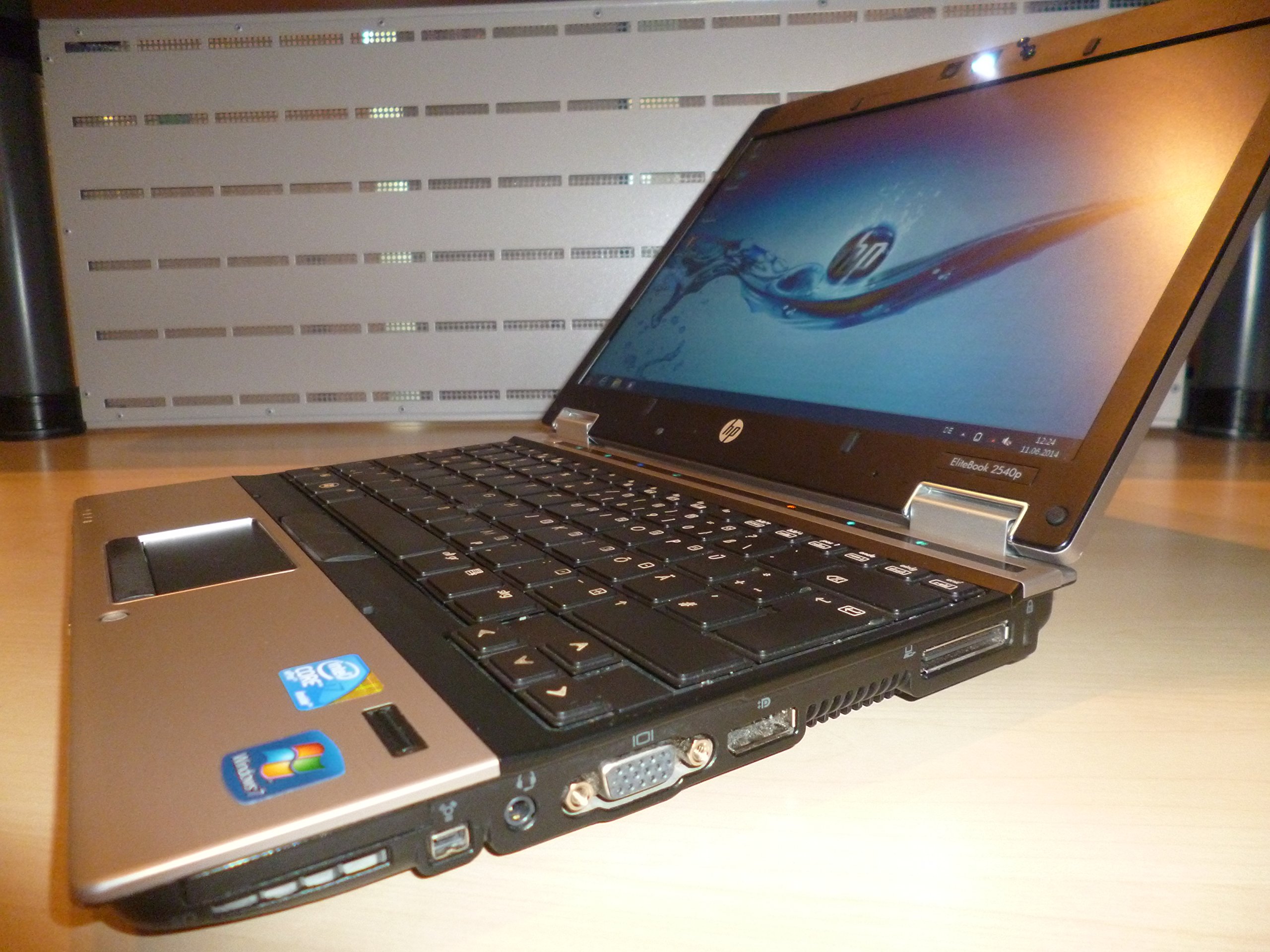 HP EliteBook 2540p Notebook PC Core i7 (640LM) 2.13GHz 4096MB