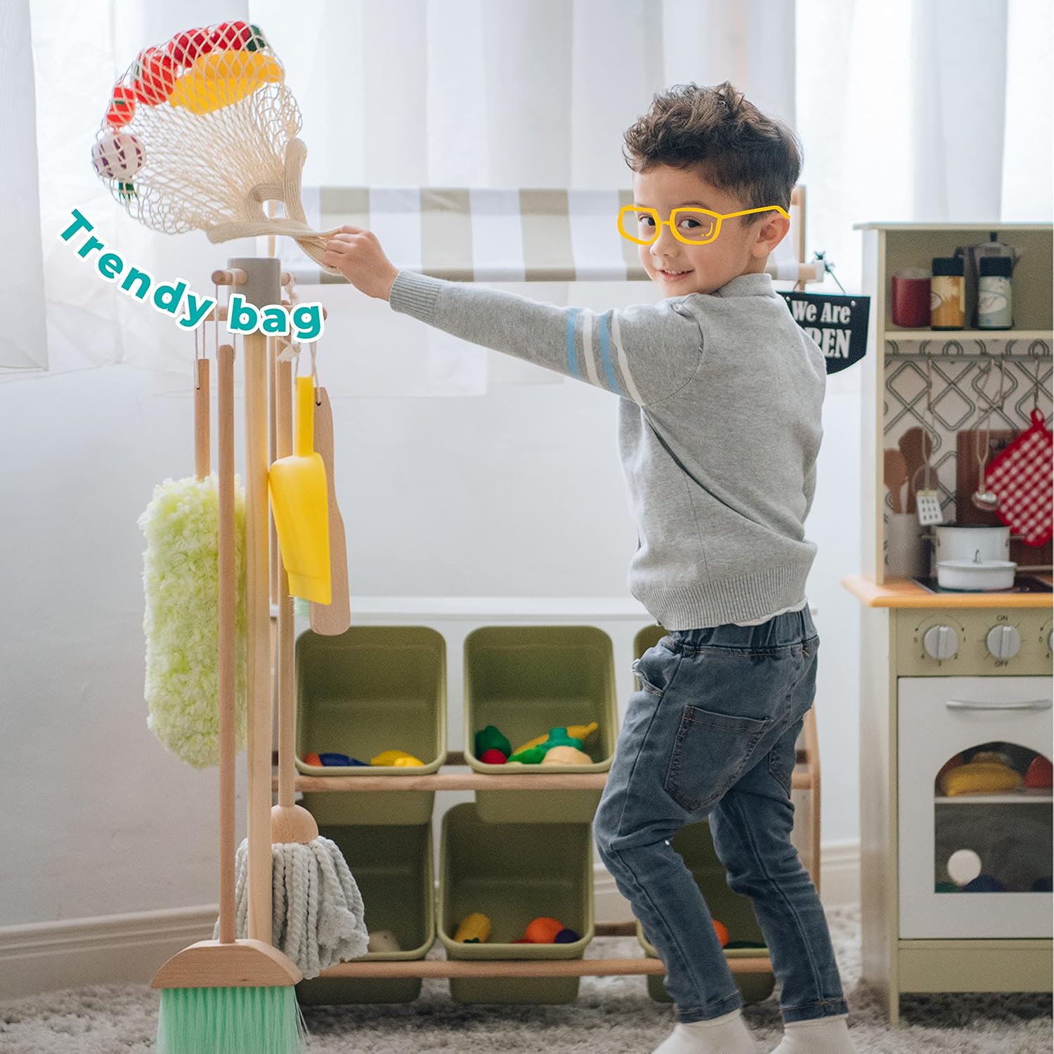 Teamson Kids Little Chef Frankfurt 21 Piece Wooden Pull-Apart Produce Food Set with Fruits and Vegetables Plus Mesh Grocery Shopping Bag, Multicolor , Green