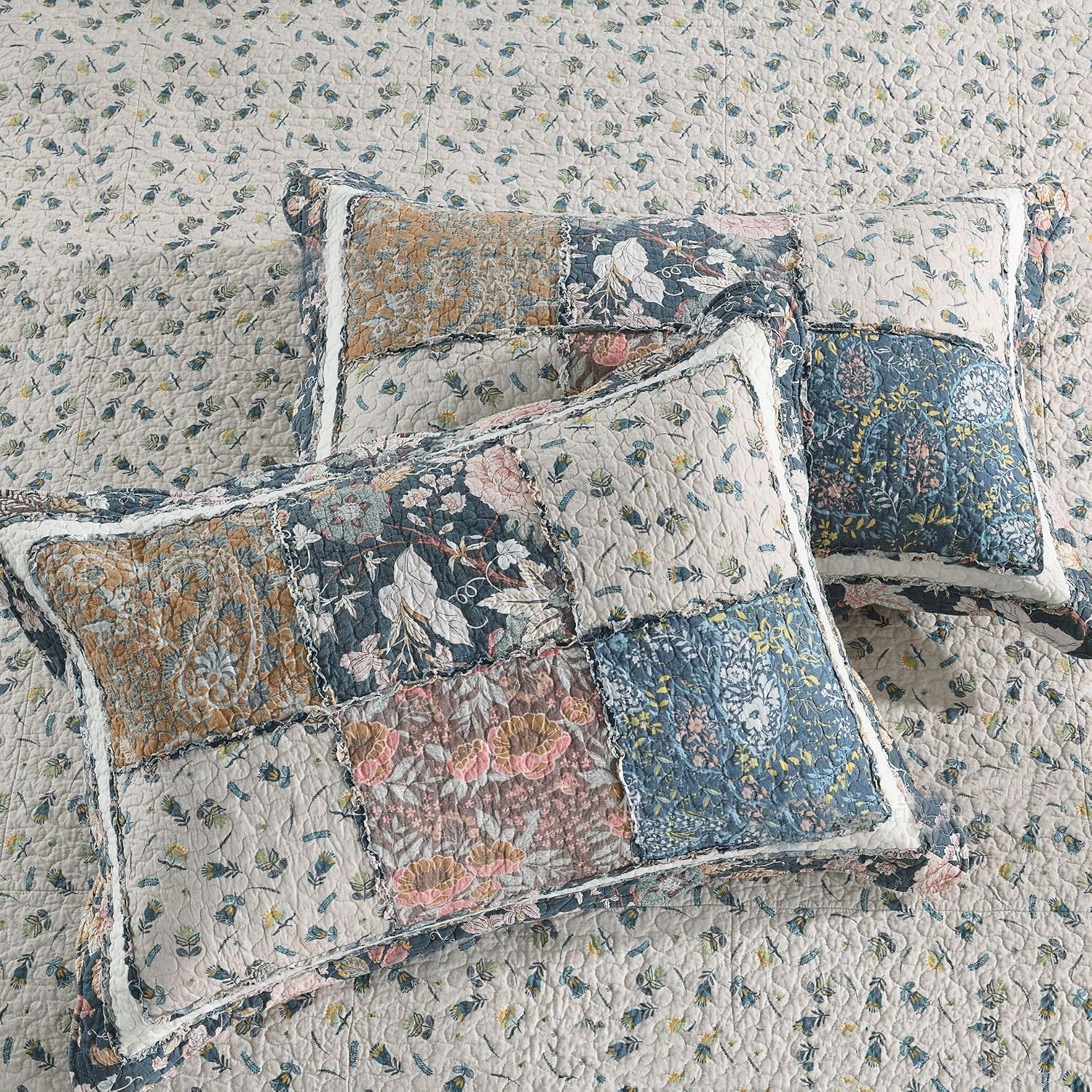 ABREEZE Quilt Set King Size Reversible Country Farmhouse Floral Real Patchwork Quilted Bedspread 3-Piece Quilt Set with Pillowcases with Ruffles for All Seasons, Navy
