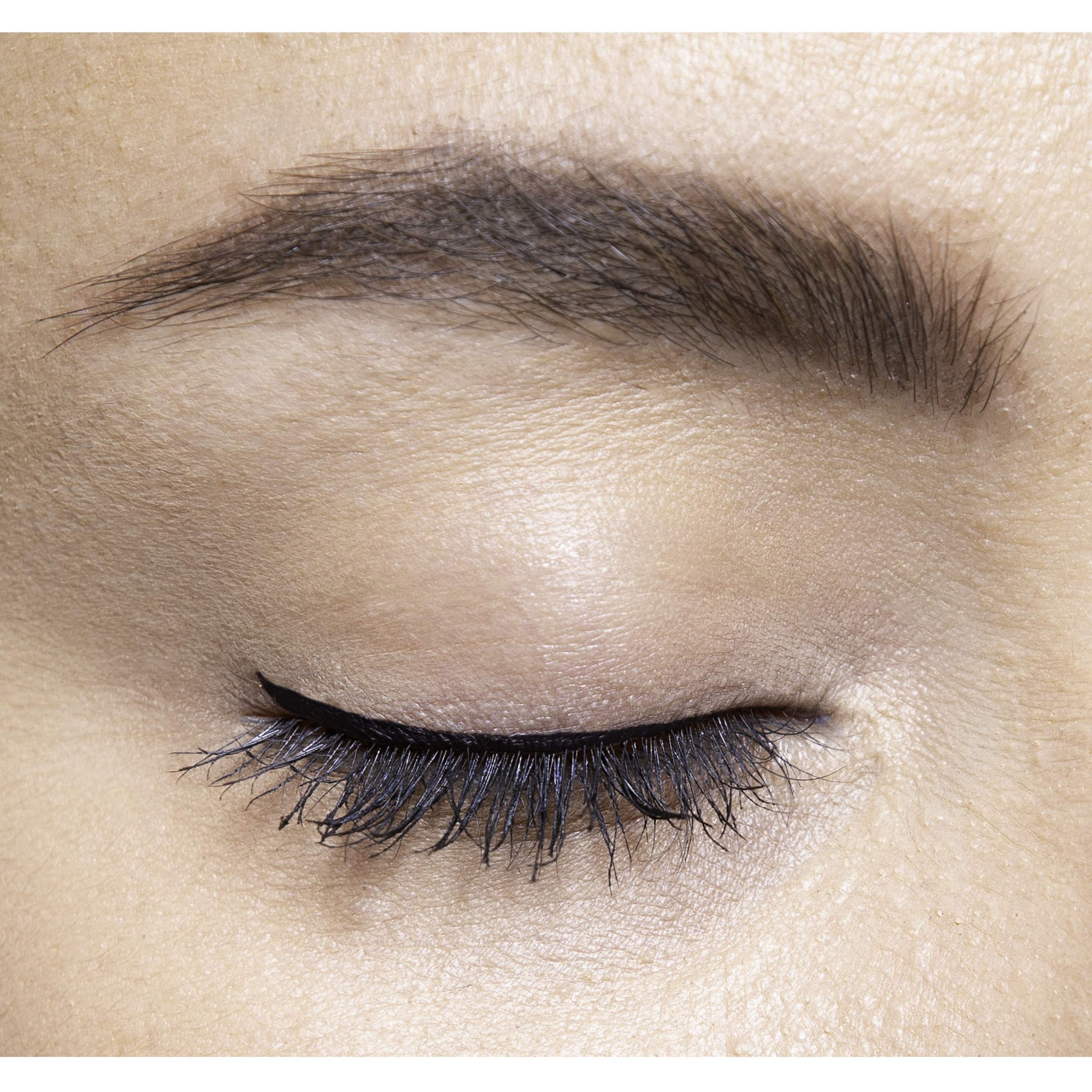 Pippa of London Precision Carbon Black Dipliner Liquid Eyeliner Black, Easy Application Vegan Liquid Eyeliner - Image 3