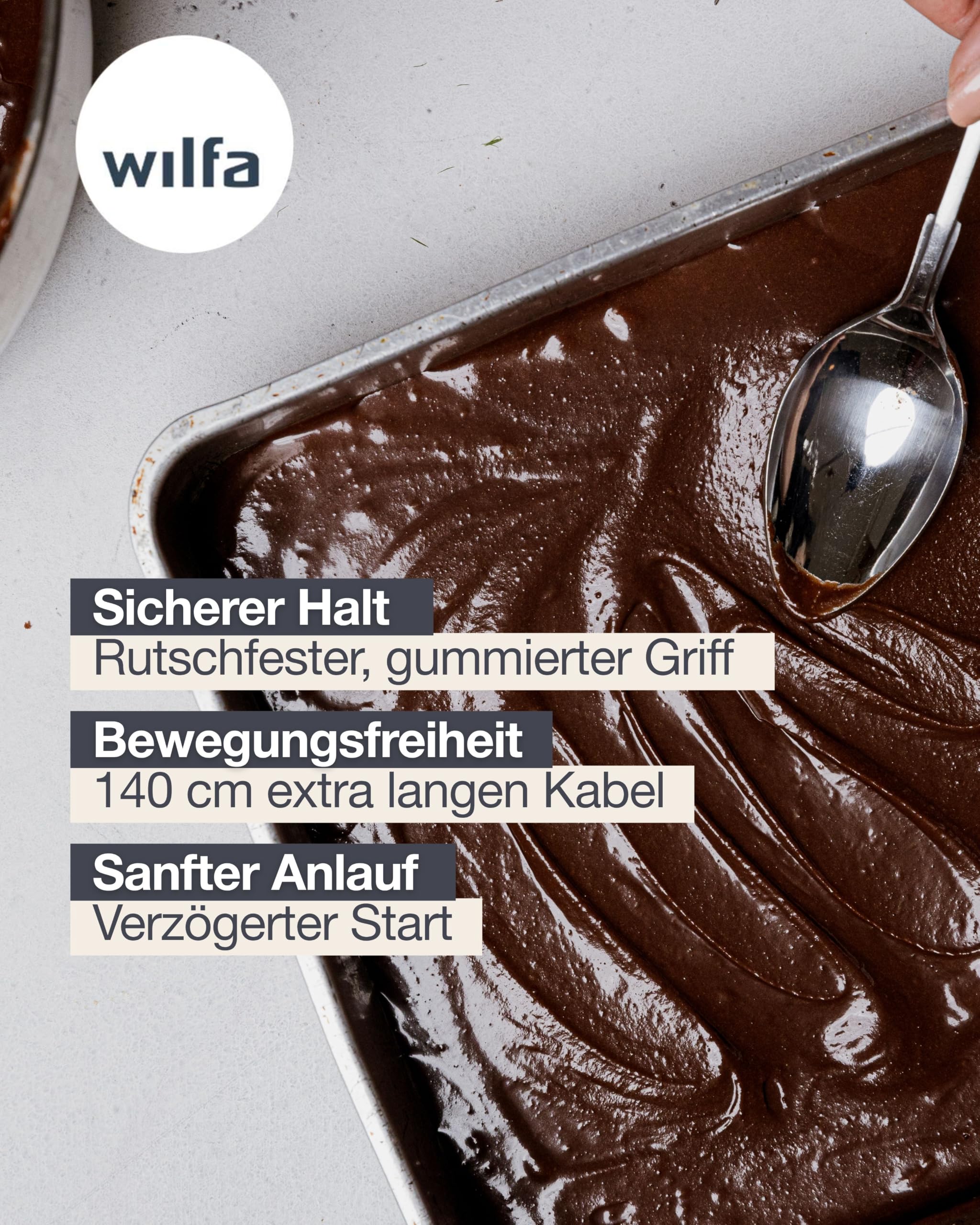 Wilfa Smooth Mix Handmixer 500 W I 5 Geschwindigkeiten & Boost-Funktion I Sanftanlauf gegen Spritzer I Inkl. Schneebesen & Knethaken I Für Sahne, Teige & Eischnee I Design Award Gewinner
