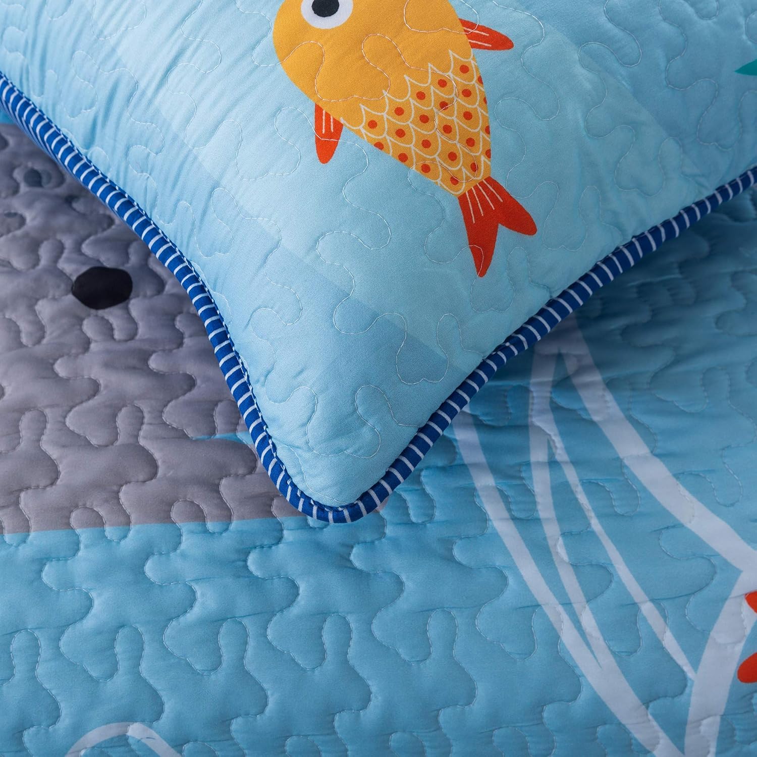Soul & Lane Ocean Explorer Quilt Set - Queen Size with 2 Shams, Kids Ocean Themed Quilted Bedspread with Whales and Sea Life, Lightweight Nautical Bedding for Toddlers and Kids