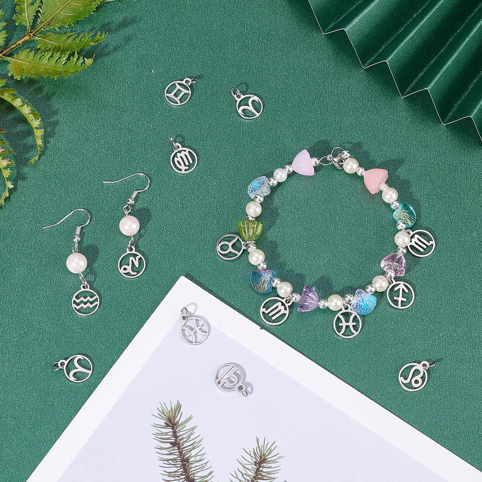 SUNNYCLUE 24 Ciondoli Costellazione Zodiacale In Acciaio Inossidabile – 12 Segni, Doppia Faccia, Per Creazione Gioielli Fai Da Te