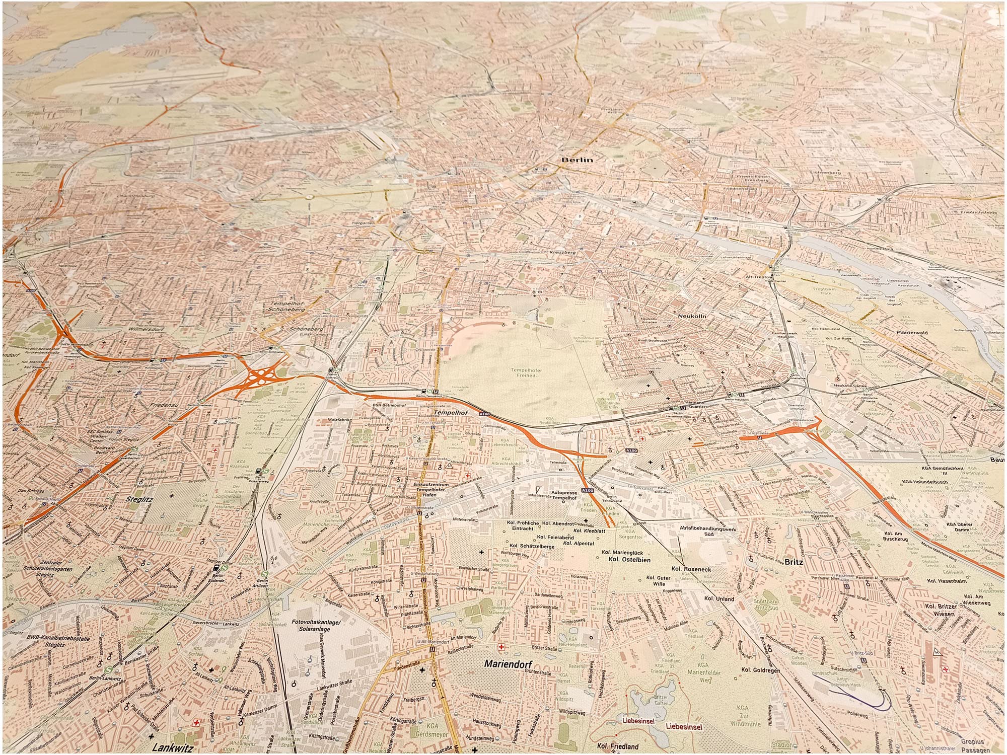 Berlin Stadtplan, 150 x 100 cm, gedruckt auf Leinwand und fertig aufgespannt auf einen Keilrahmen