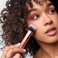 Vista 9 de Real Techniques Juego de 6 piezas de brochas de maquillaje esenciales para el día a día, incluye 4 brochas y 2 esponjas de maquillaje, para base