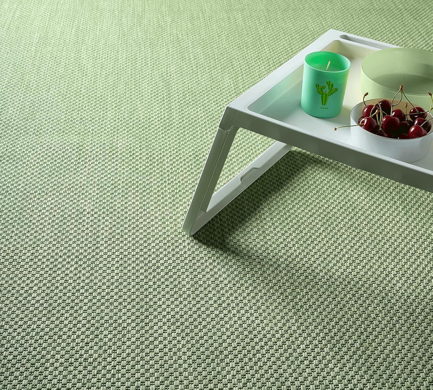 the carpet Mistra - Alfombra Robusta, Moderna, Duradera y fácil de cuidar, Interior y Exterior, salón, Ideal para Cocina, Pasillo e Invernadero, Tejido Plano, Verde, 240x340