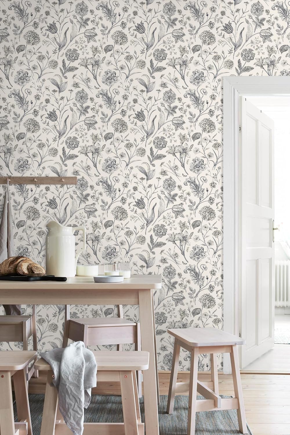 Black and Beige Peel and Stick Wallpaper Botanical Contact Paper 16.9inch x 393.7nch Floral Wall Paper Peel and Stick for Bathroom Bedroom Removable Self Adhesive Wallpaper Decor Vinyl