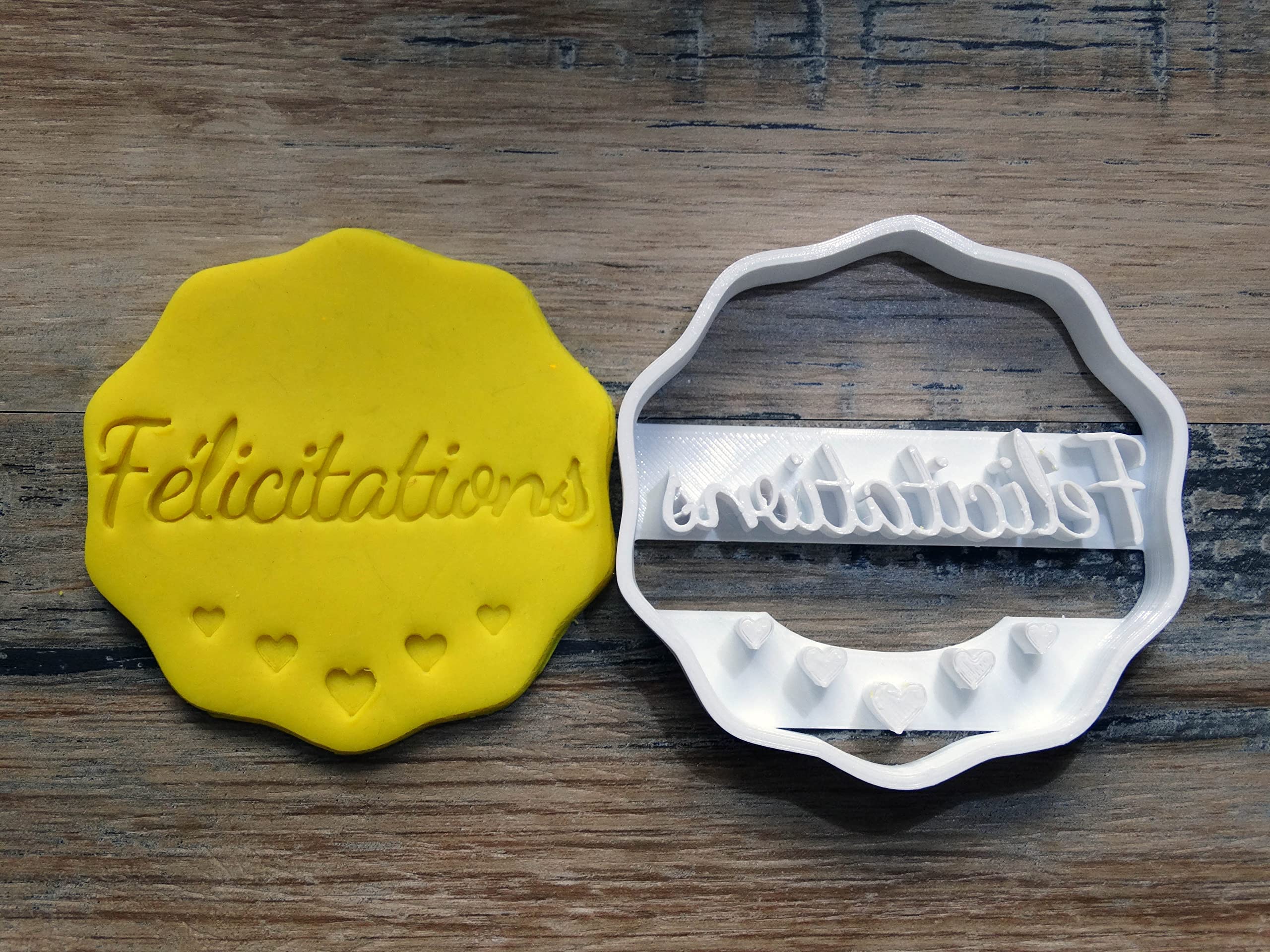 Elegant Congratulations Cookie Cutter, Pastry, Sandy, Biscuit, Sugar Paste, Modelling Clay Cake Decoration - Homemade