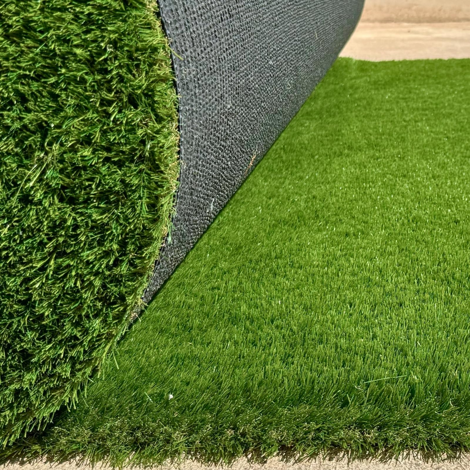 Césped Artificial Terraza 42mm Premium. Rollos Cesped Artificial al Corte. con Memoria. Super Suave. Mod Santander (1mx10m = 10m2)
