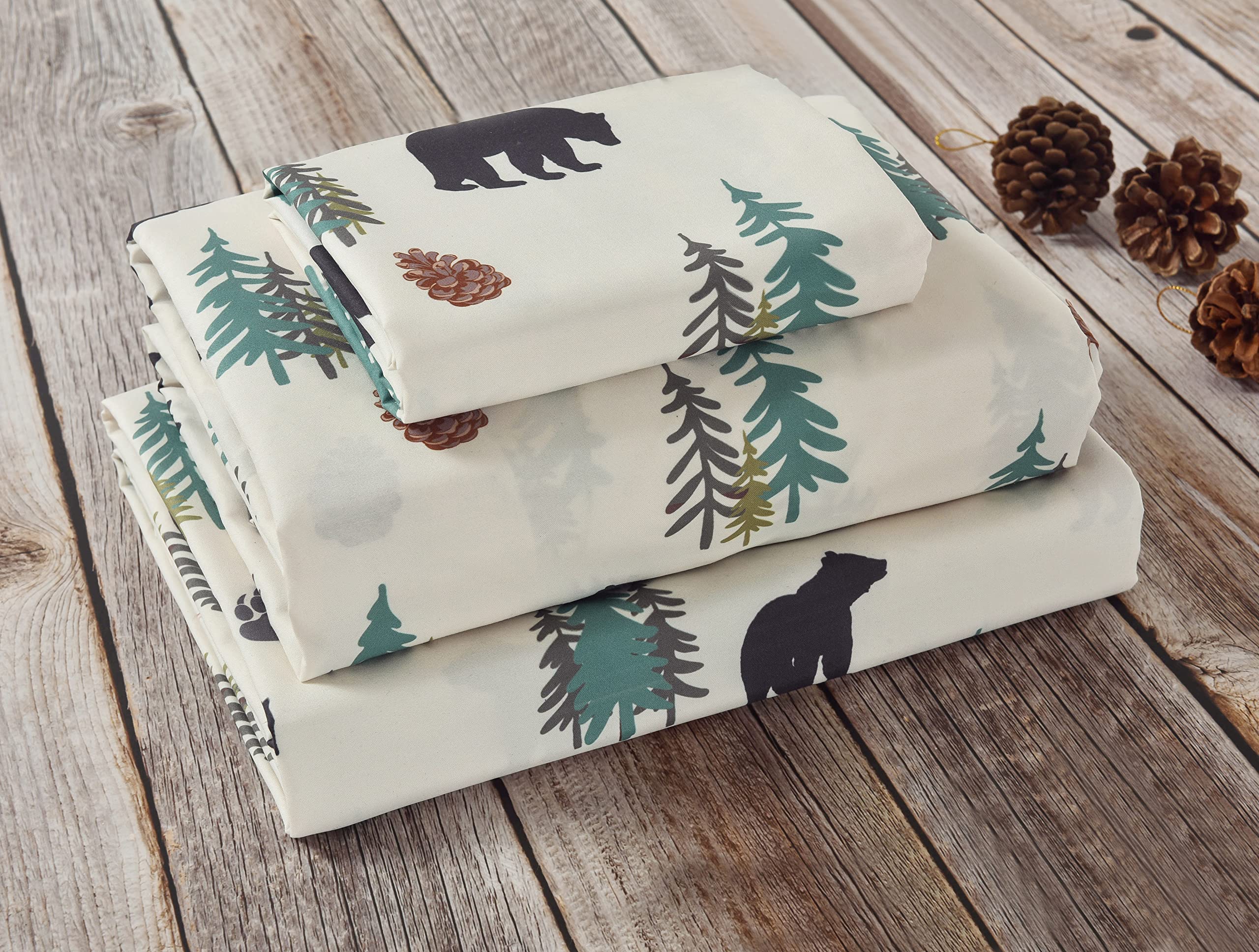 De Leon Collections Sunland Bear Pine Tree Evergreen Forest Sheet and Pillowcase Set - Size: Queen 4-Piece Sheet and Pillowcase Set, White/Green/Brown