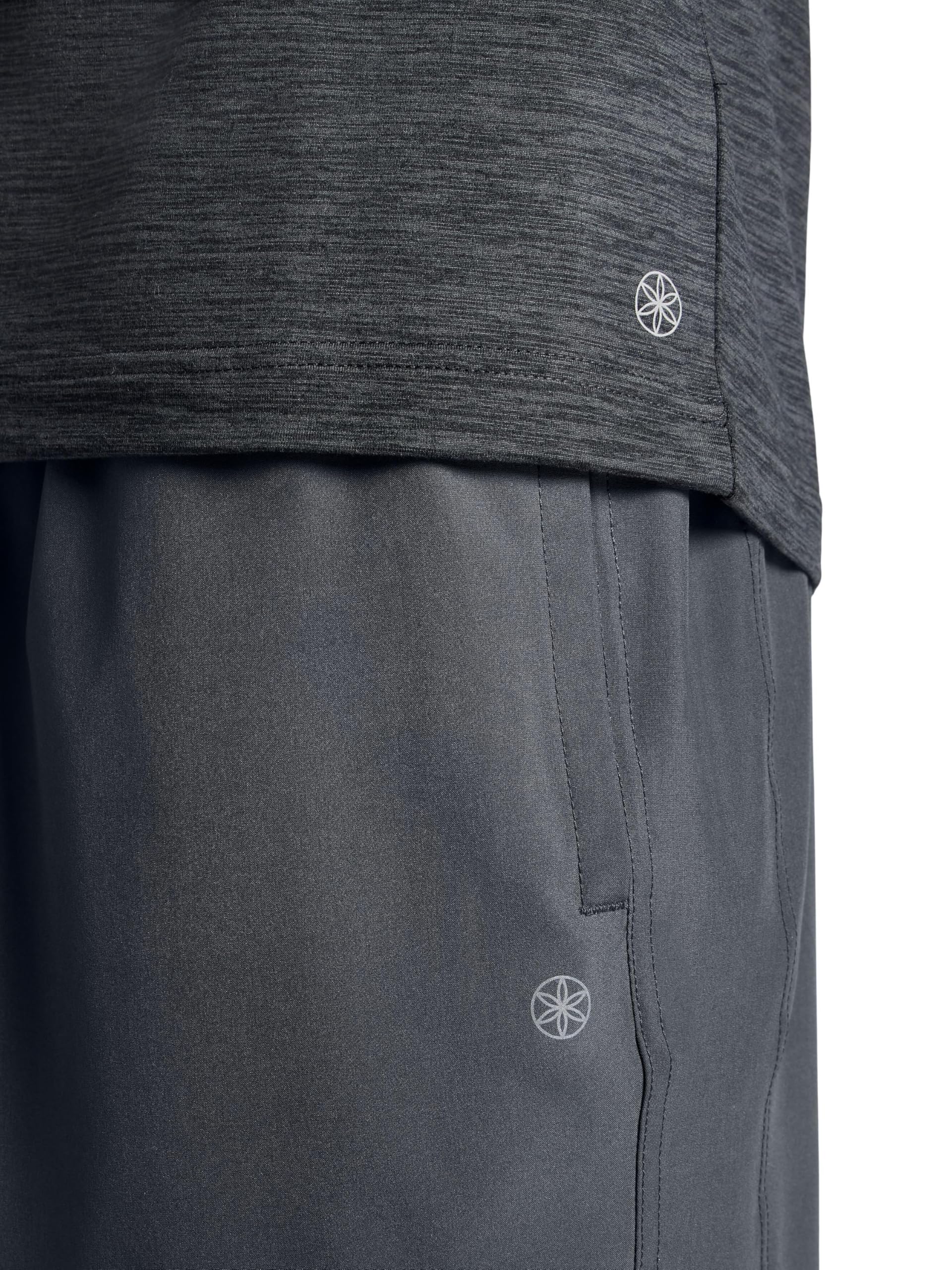 Gaiam Haut Basique à Manches Longues et col Rond pour Homme, Coupe Standard, matériau Extensible de Poids Moyen
