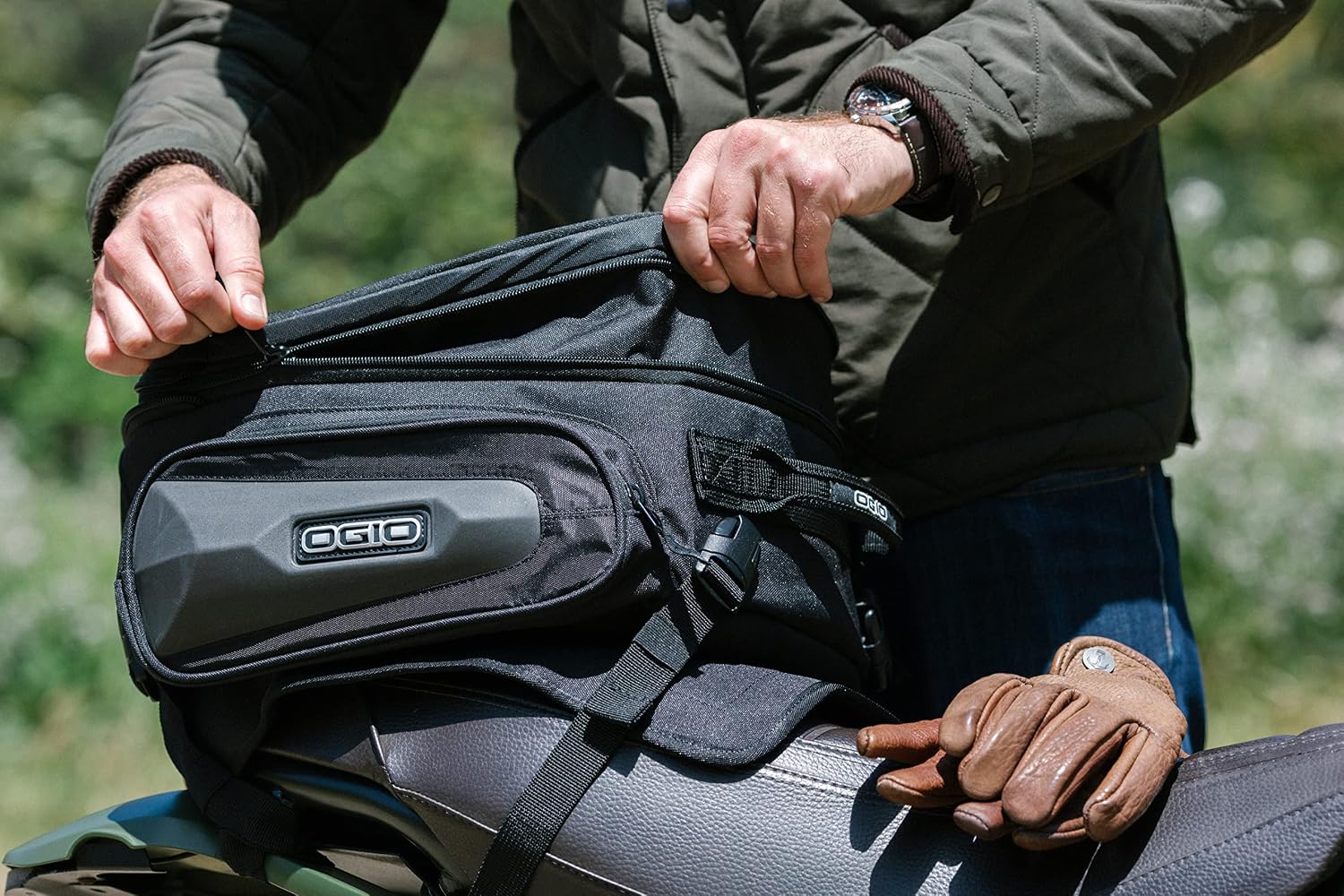 Amazon.com: OGIO Tail Bag Stealth 2.0 