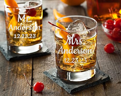 Miniatura 7 de Vaso de whisky personalizado de 10.5 onzas Regalos de bourbon grabados personalizados para hombres y él, regalos personalizados de vidrio para