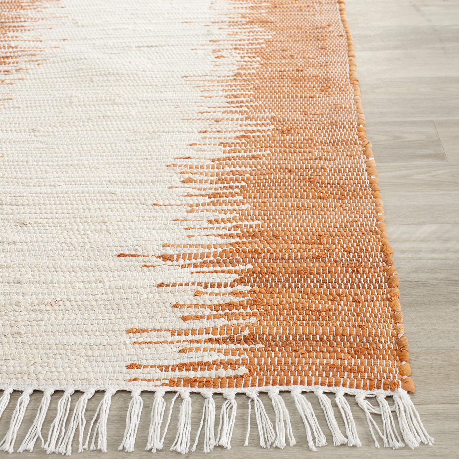 SAFAVIEH Montauk Collection Runner Rug - 2'3" x 6', Orange, Handmade Stripe Fringe Cotton, Ideal for High Traffic Areas in Living Room, Bedroom (MTK751C)