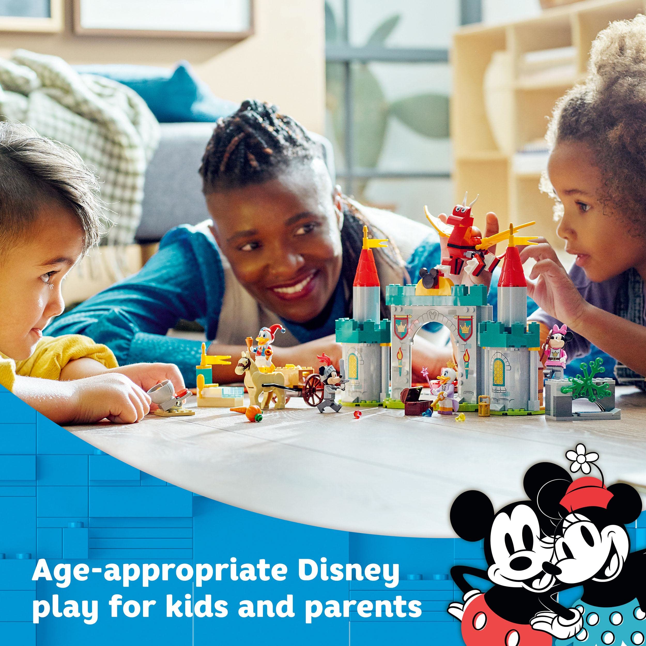 LEGO Disney Topolino e i suoi Amici Paladini del Castello, Set con Edificio con Torri da Costruire, Cavallo, Drago Giocattolo e 4 Minifigure, Giochi per Bambini e Bambine da 4 Anni in su 10780