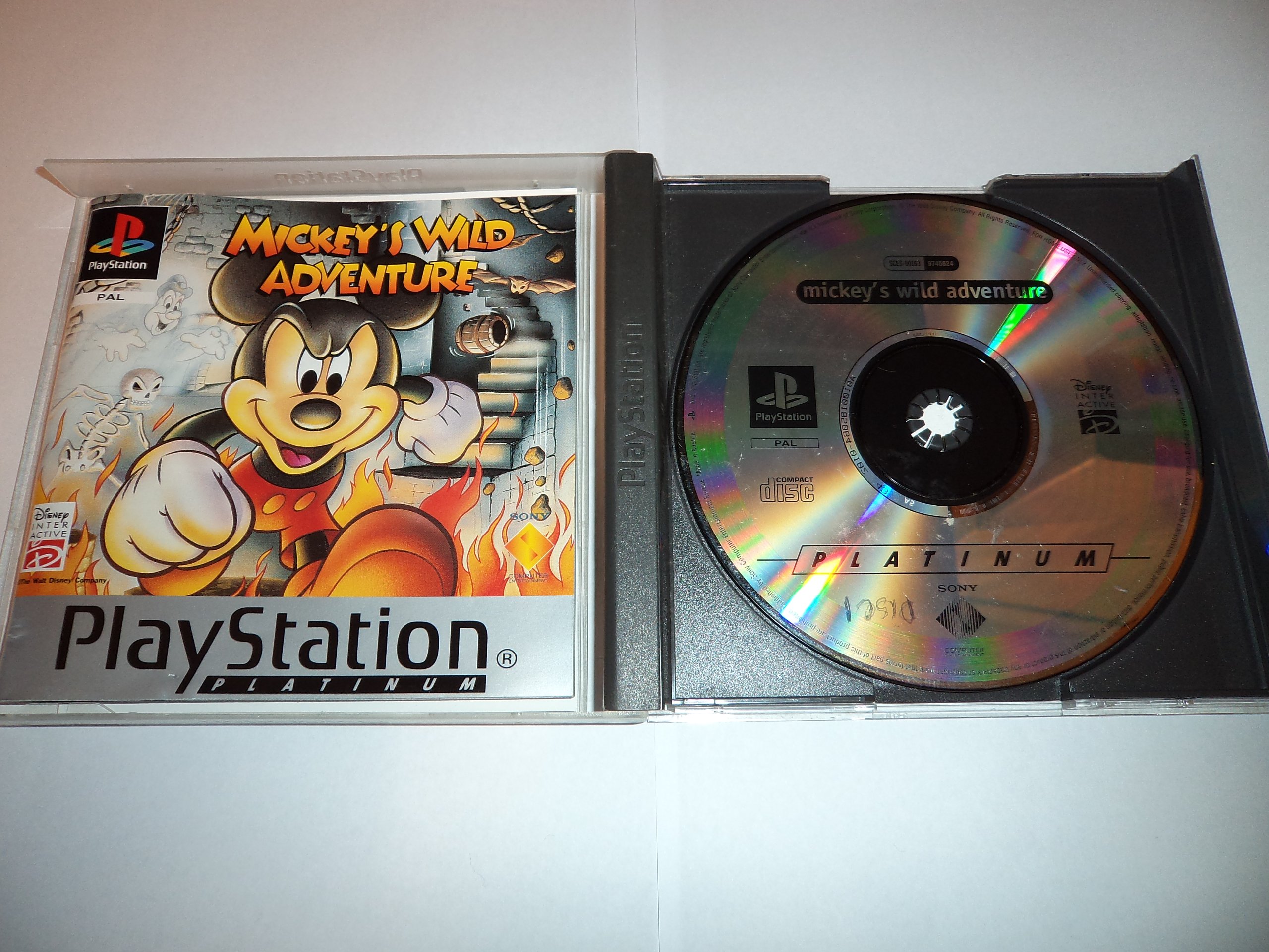 Mickeys Wild Adventure PLATINUM PAYSTATION {version española}