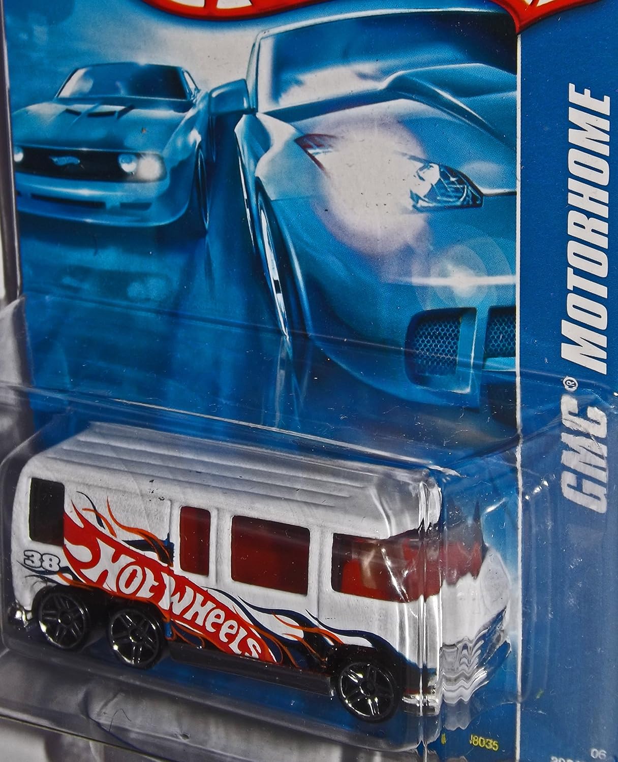 GMC Motorhome Hot Wheels 2006 White GMC Motor Home 164 Scale