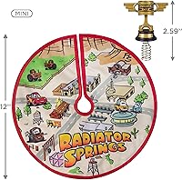 Vista 3 de Hallmark Keepsake 2022, juego de decoración para árbol de Disney/Pixar Cars Radiator Springs y falda para árbol de Navidad