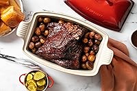 Vista 5 de Le Creuset Heritage Stoneware - Panadero profundo con tapa, 4.5 cuartos de galón., Oyster