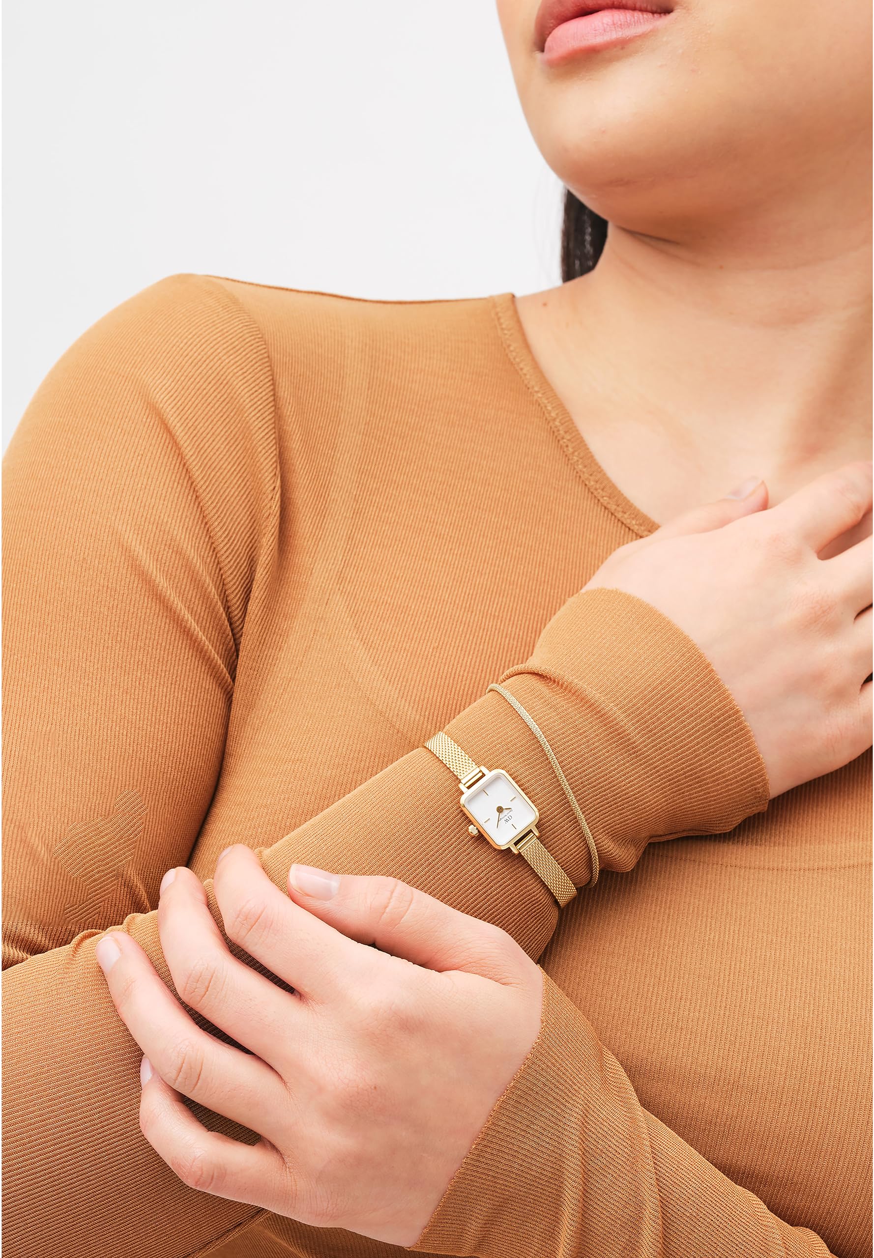 Daniel Wellington Quadro Mini Women’s Watch – 15.4x18.2mm Square Case, Japanese Quartz Movement, Stainless Steel Mesh Strap, Water Resistant, Gold Watch for Women