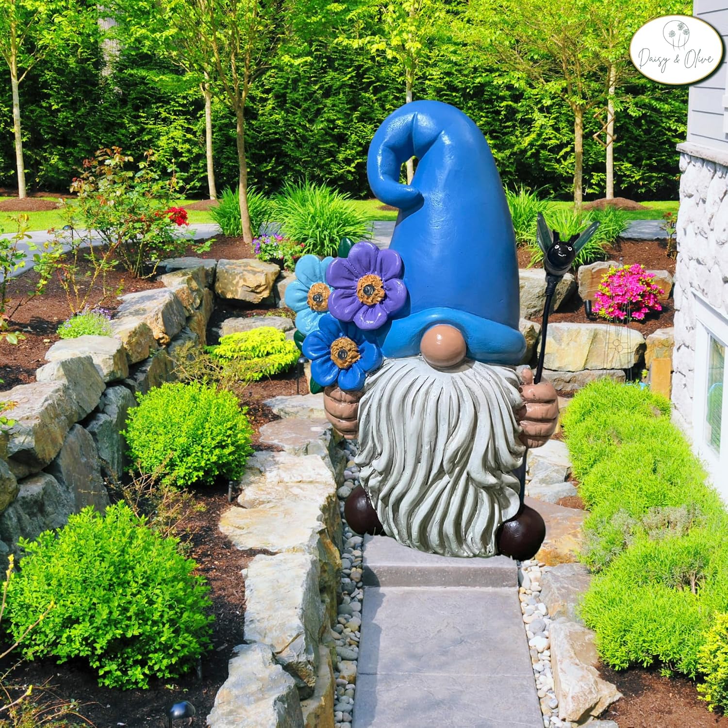 Daisy & Olive Garden Gnome | Large Solar Powered Garden Gnome Statue | Flower & Bee Lights Up | Auto On-Off | Garden Gnome for Yard | Unique Housewarming Gifts