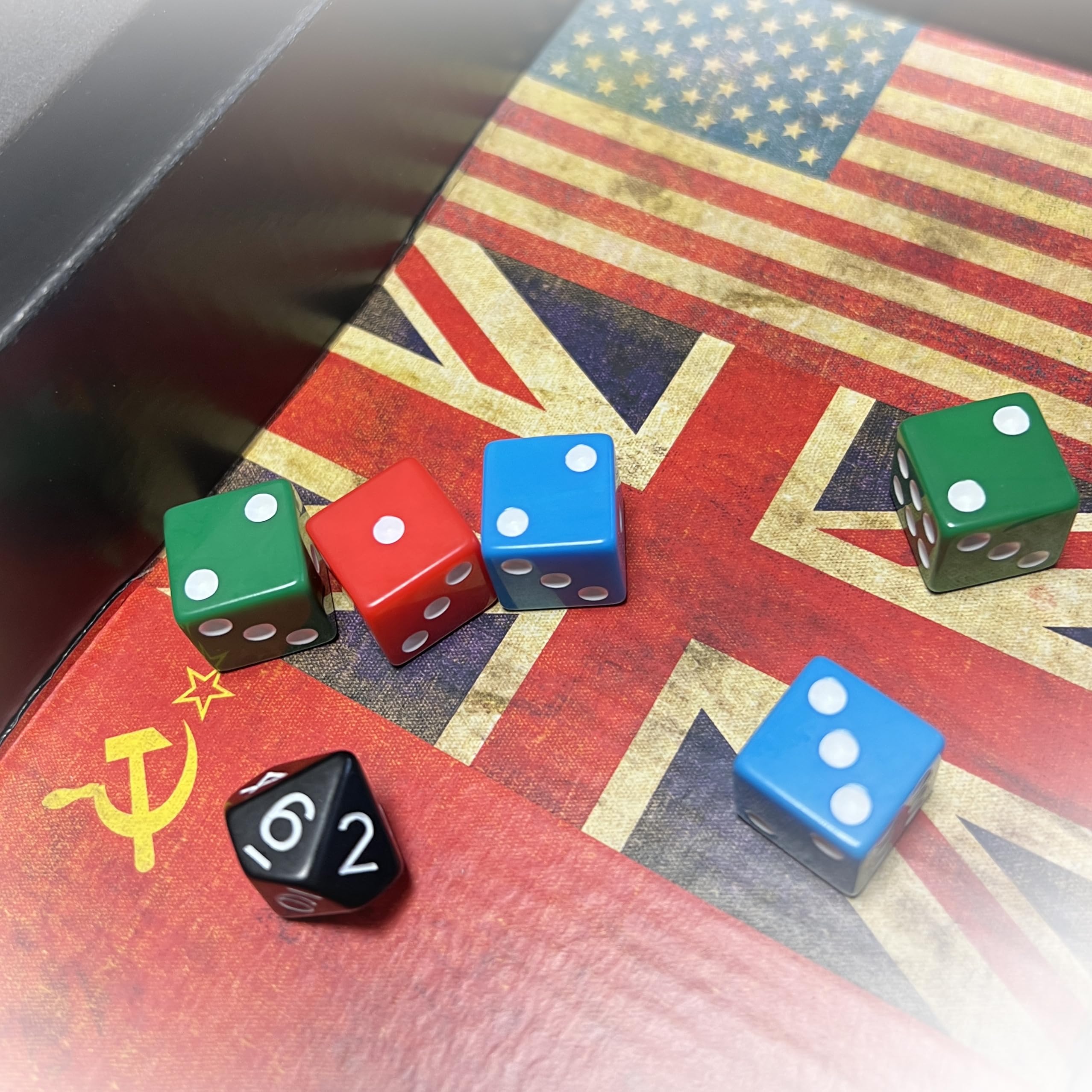 Asmodee - Churchill, Gioco da Tavolo di Strategia, 1-3 Giocatori, 14+ Anni, Edizione in Italiano