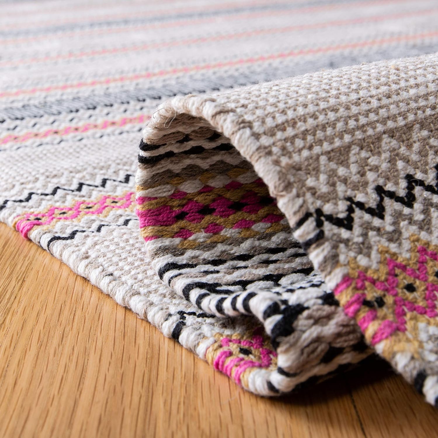 SAFAVIEH Montauk Collection Runner Rug - 2'3" x 8', Pink & Beige, Handmade Stripe Cotton, Ideal for High Traffic Areas in Living Room, Bedroom (MTK536U)