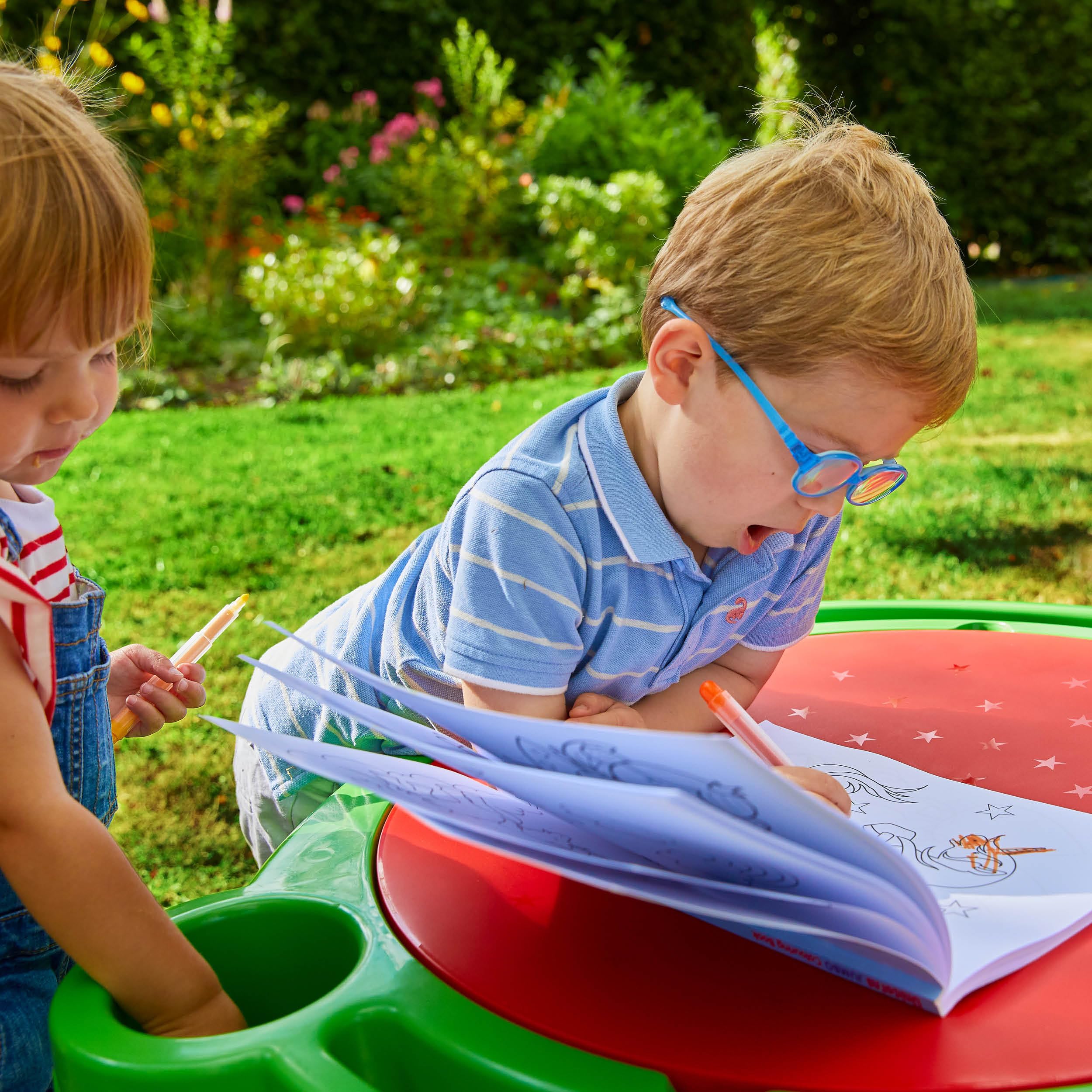 Palplay Table d’Activités Enfants – Bac Sable et Eau 2 Compartiments – Surface Amovible Multi-Usage – Jusqu’à 4 Enfants – Plastique Résistant UV – Dès 2 Ans