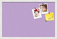 Vista 25 de PinPix Tablero de anuncios de corcho de 12 x 12 pulgadas. Este tablero decorativo enmarcado viene con diseño de círculos B W y un marco blanco