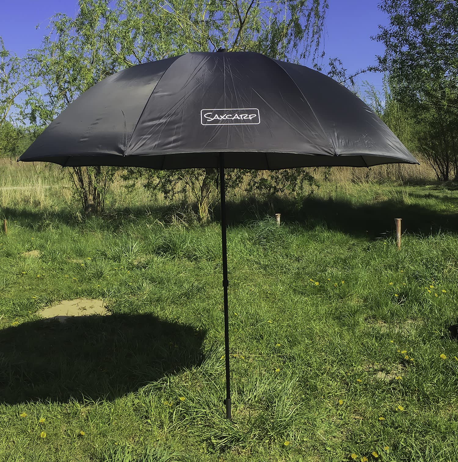 Parapluie de pêche Ø 220 cm, parapluie de pêche avec support de parapluie et piquets, protection contre la pluie, le vent et les rayons UV, 2 hommes et bagages à la carpe + étui gratuit 90209