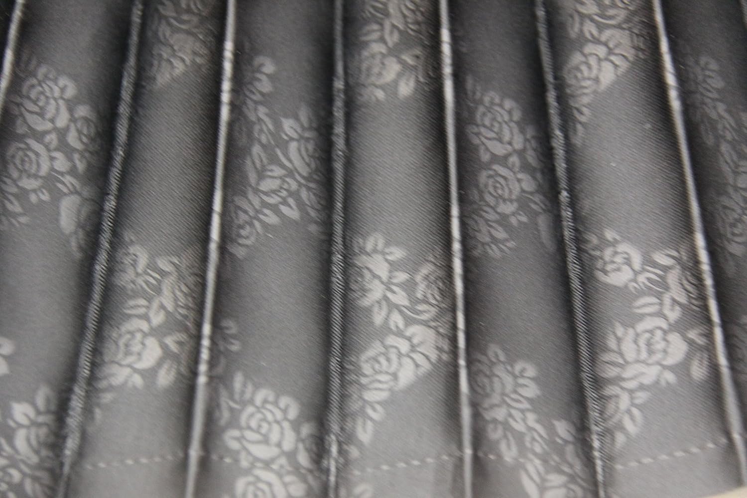 トラックカーテン クロスローズ 黒 プリーツ 仮眠カーテン 巾240㎝x丈