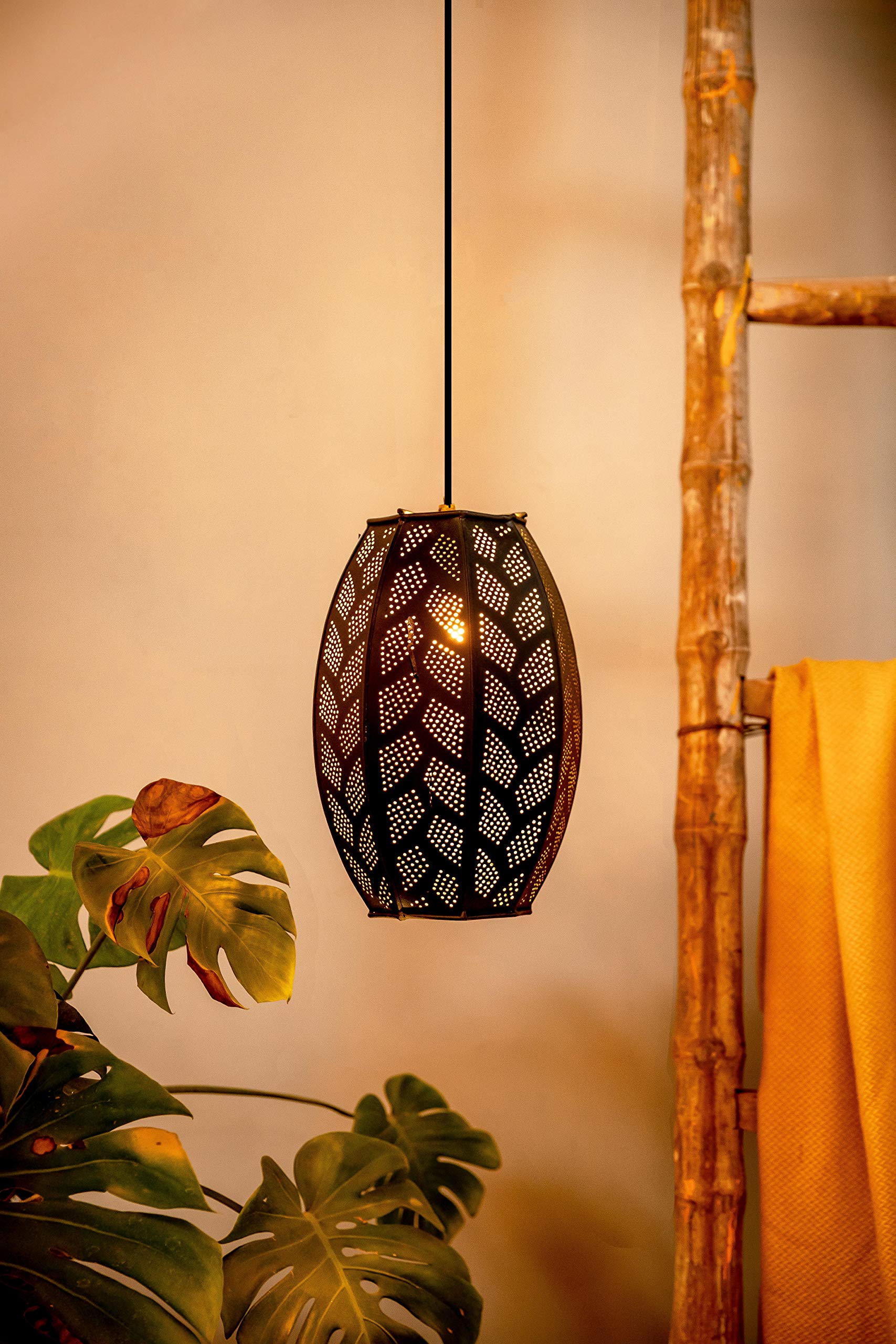 Logam Moorish Kora Metal Hanging Light