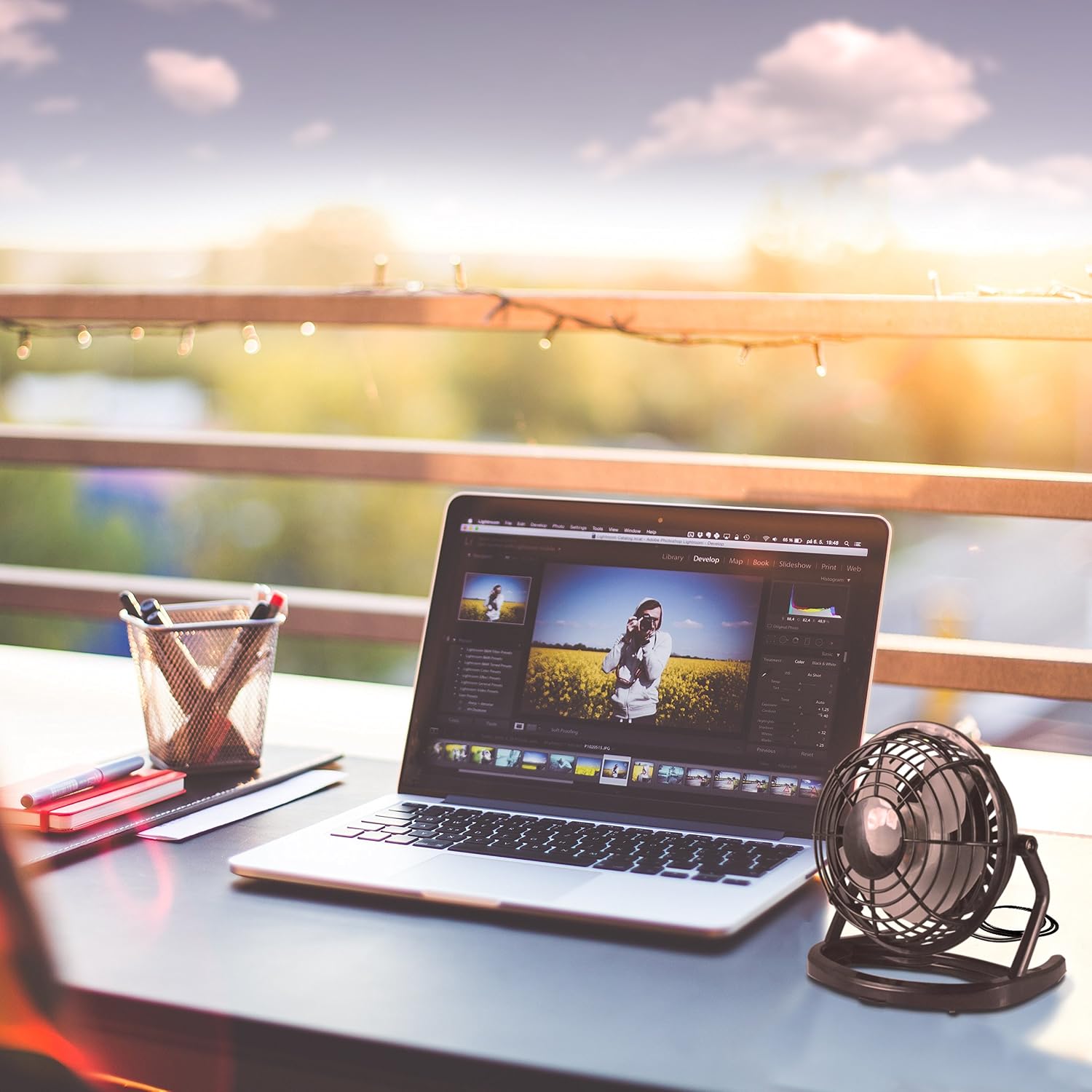 Orzly Usb Fan Portable Mini Table Silent Desk Fan - Black Retro Look