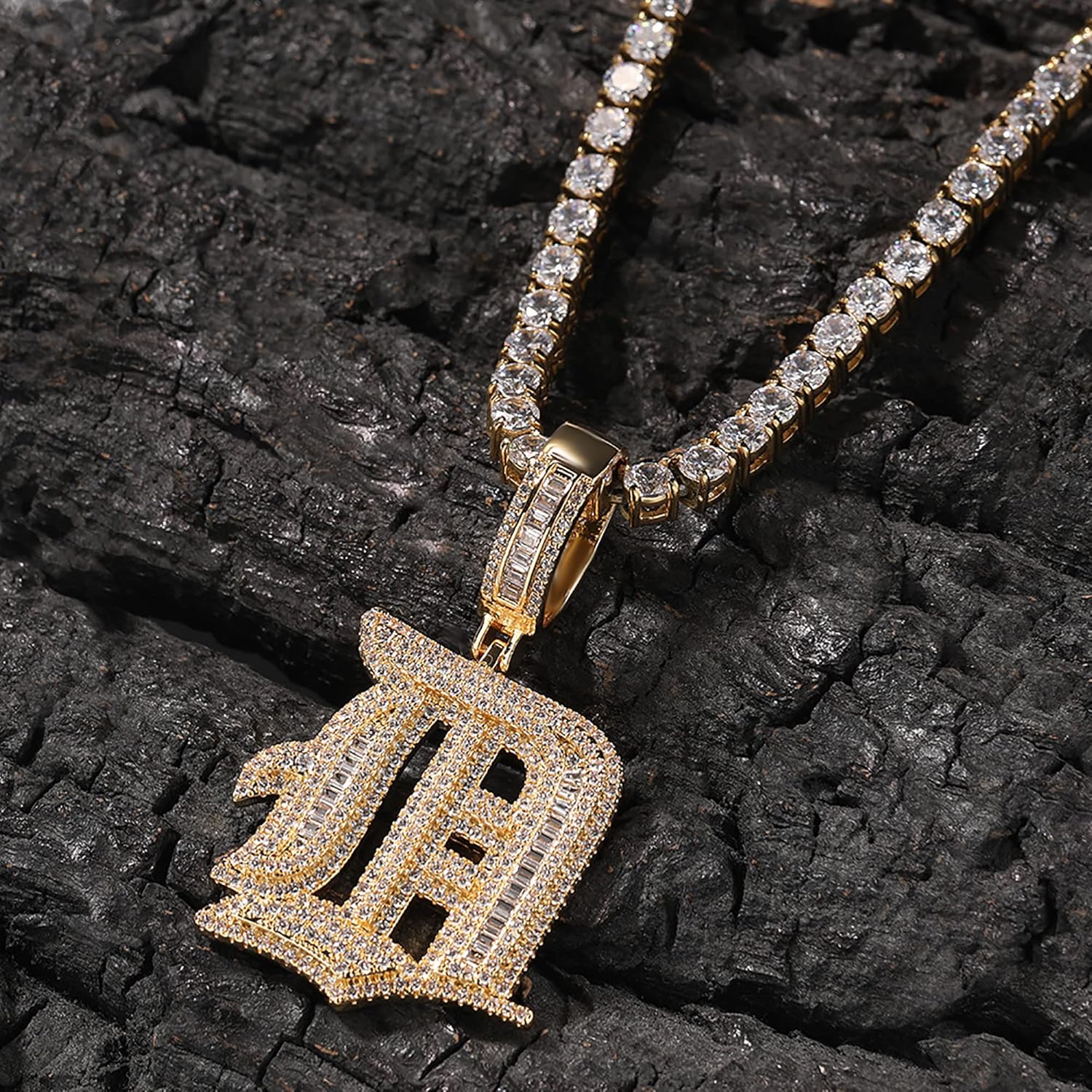 Custom Name Necklace Personalized Iced Out Pendant Chain Custom Old English Initial Necklace Nameplate Necklaces Hip Hop Jewelry Diamond Chain Pendant Necklace for Men Women