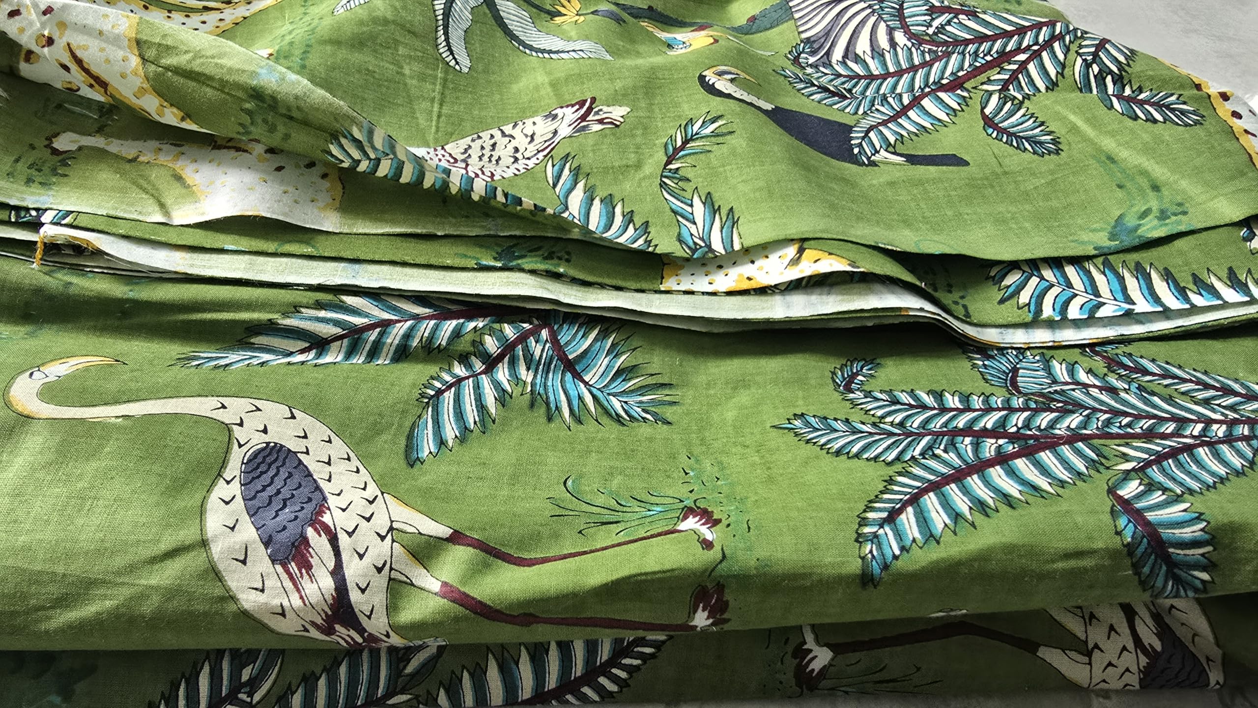 Aashita Creations - Tela con estampado floral, animal, de algodón, decorativo, para confección de alfombras, manualidades, costura, material de bricolaje (estampado de selva verde, 10 yardas)