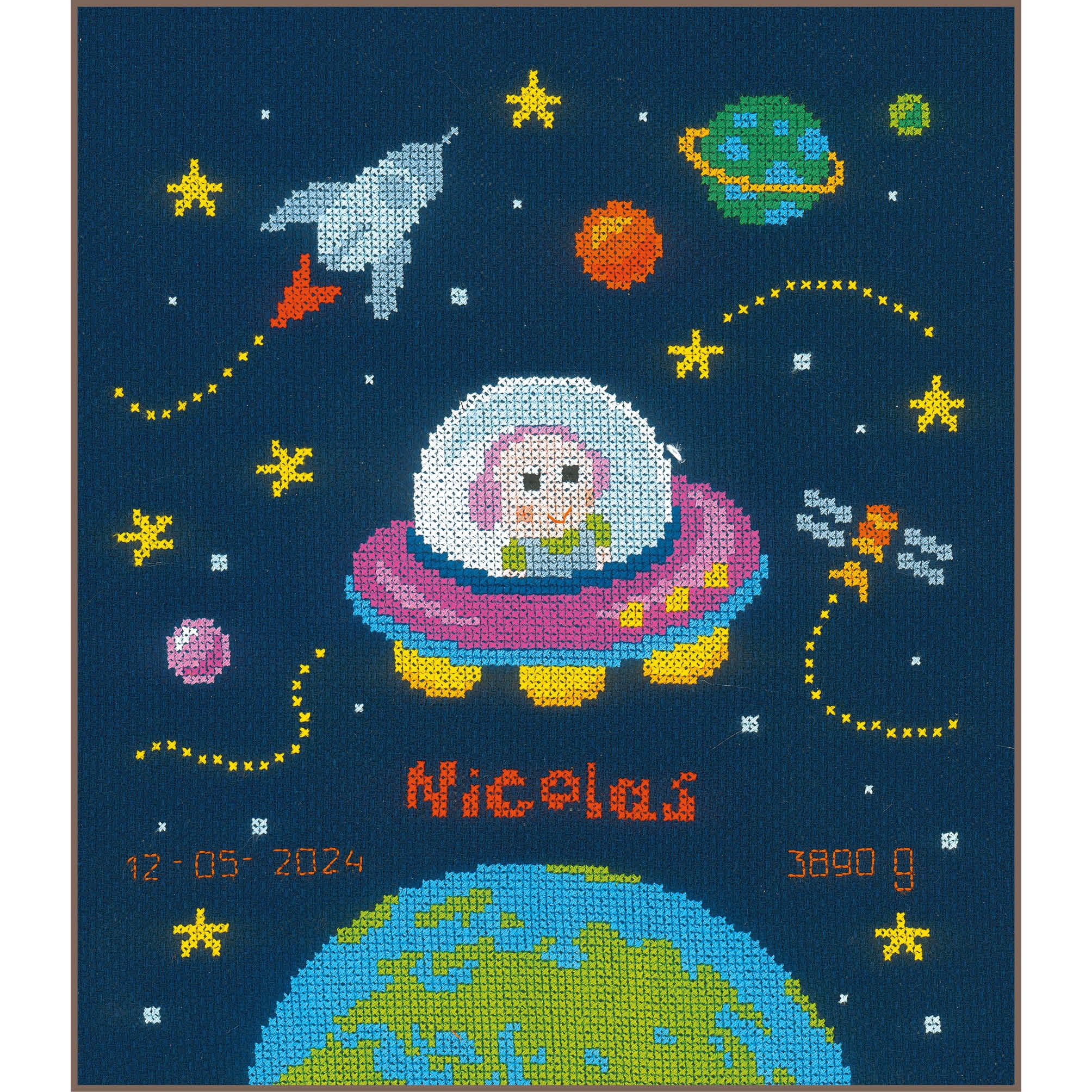 Broderie point de croix bébé astronaute Vervaco : un souvenir de naissance unique fait main
