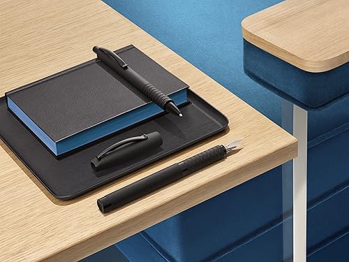 Vista 6 de Faber-Castell Essentio - Pluma estilográfica de aluminio, punta mediana con tinta negra, instrumentos de escritura fina