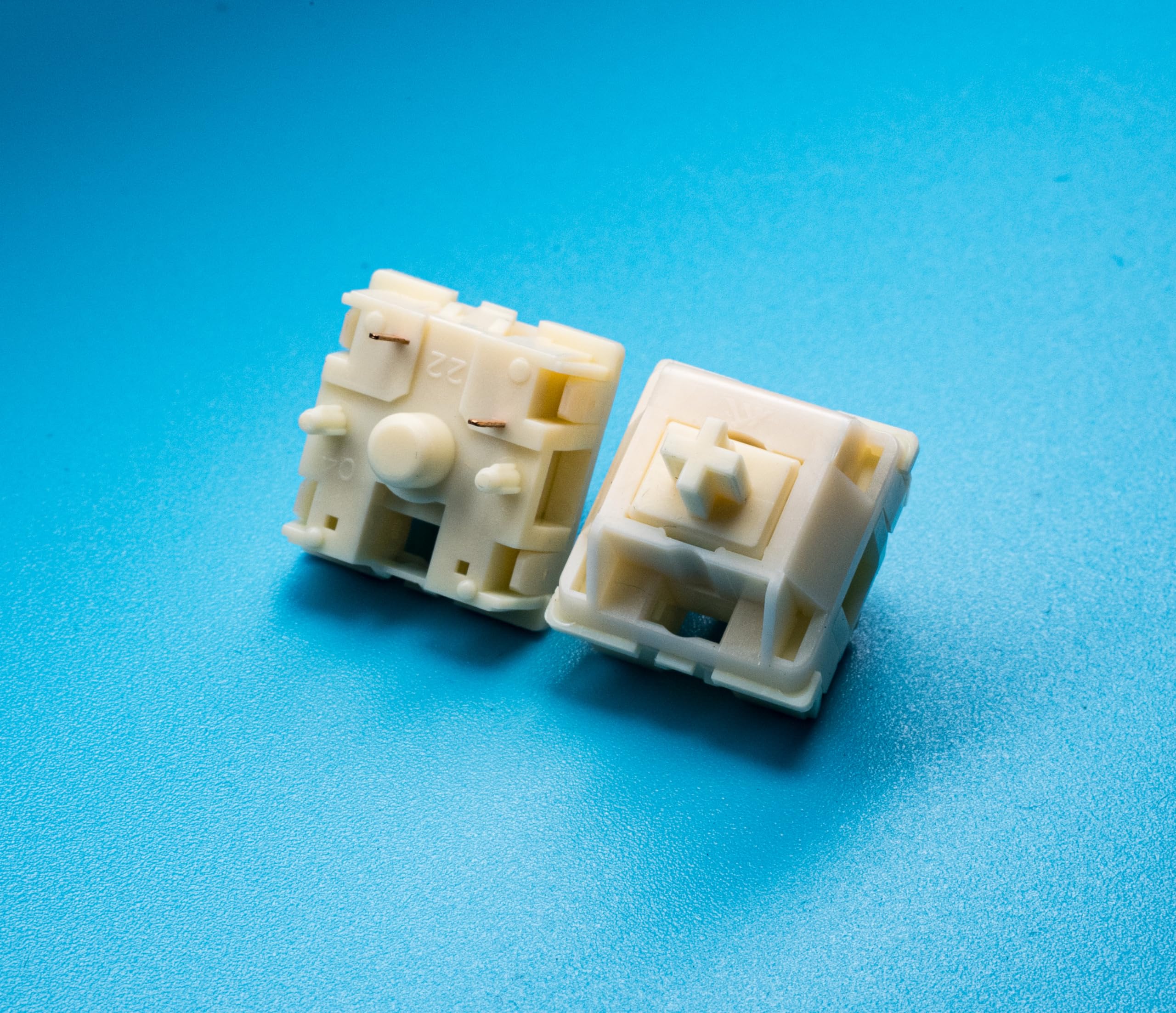 Kinetic Labs KTT Vanilla Ice Cream Pre Lubed Linear Keyboard Switches 5 Pin PCB Mount Switches (18 Pcs)