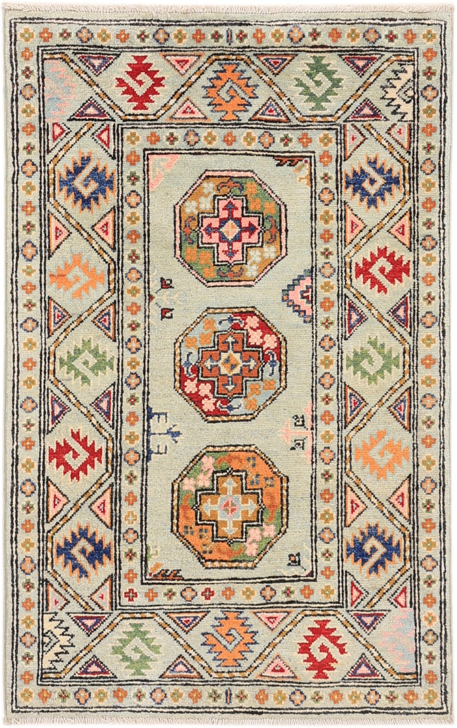Tapis Kazak fait main 79x125 en laine, l'histoire de l'Orient dans votre salon