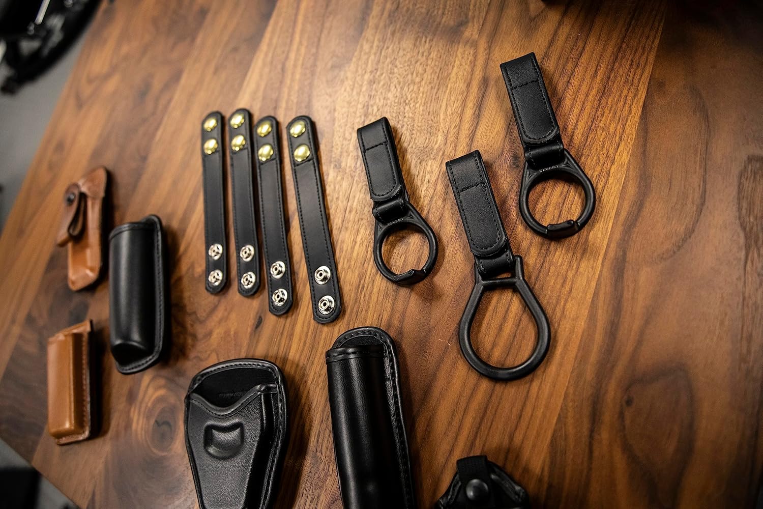 Bianchi Model 090 Open Top Handcuff Case, Plain Black