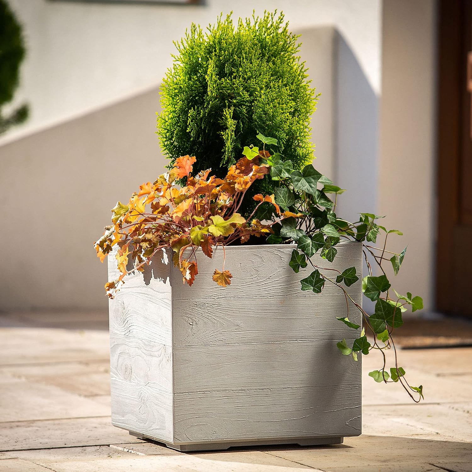 KADAX square planter with plants