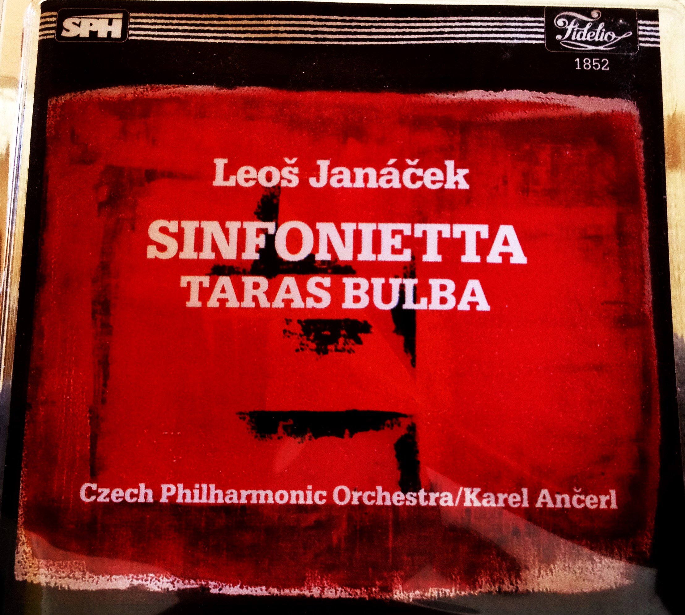 Sinfonietta / Taras Bulba