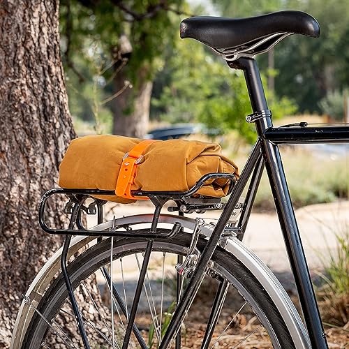 Vista 13 de Nite Ize, Inc. USL24-01-R3 Nite IZE GearPro - Lonas seguras, mangueras, esquís, madera, límite de carga de 80 libras, 24 pulgadas, correa negra Negro