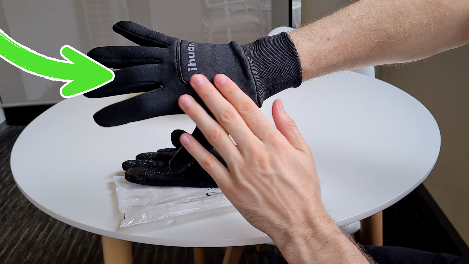 Watch Do Ihuan Gloves REALLY Keep You Dry and Warm? FIRST LOOK on Amazon Live