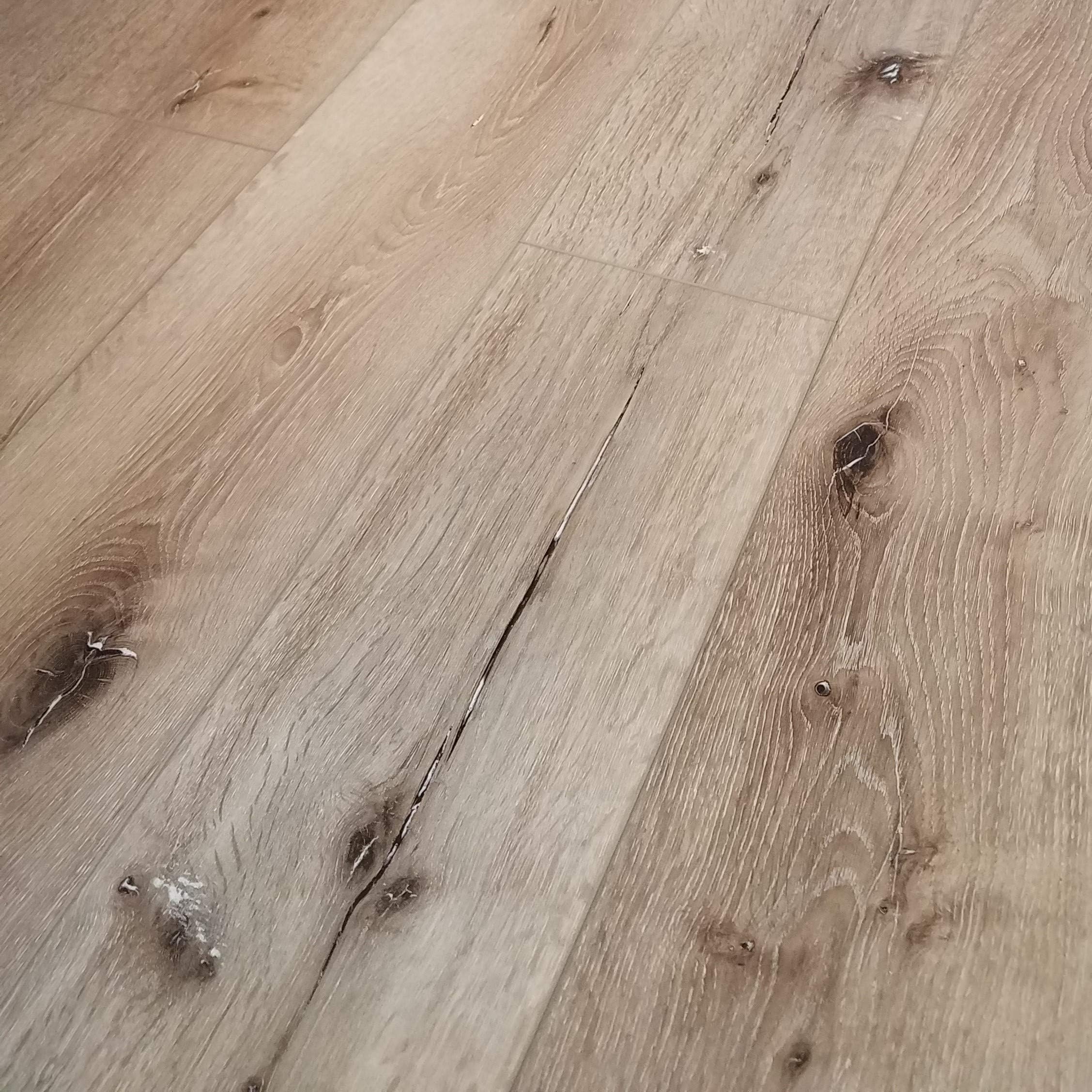 Waterproof Click WPC Flooring - Wirebrushed European Oak Floating Flooring: 3-Colors (CASE, Atwater)