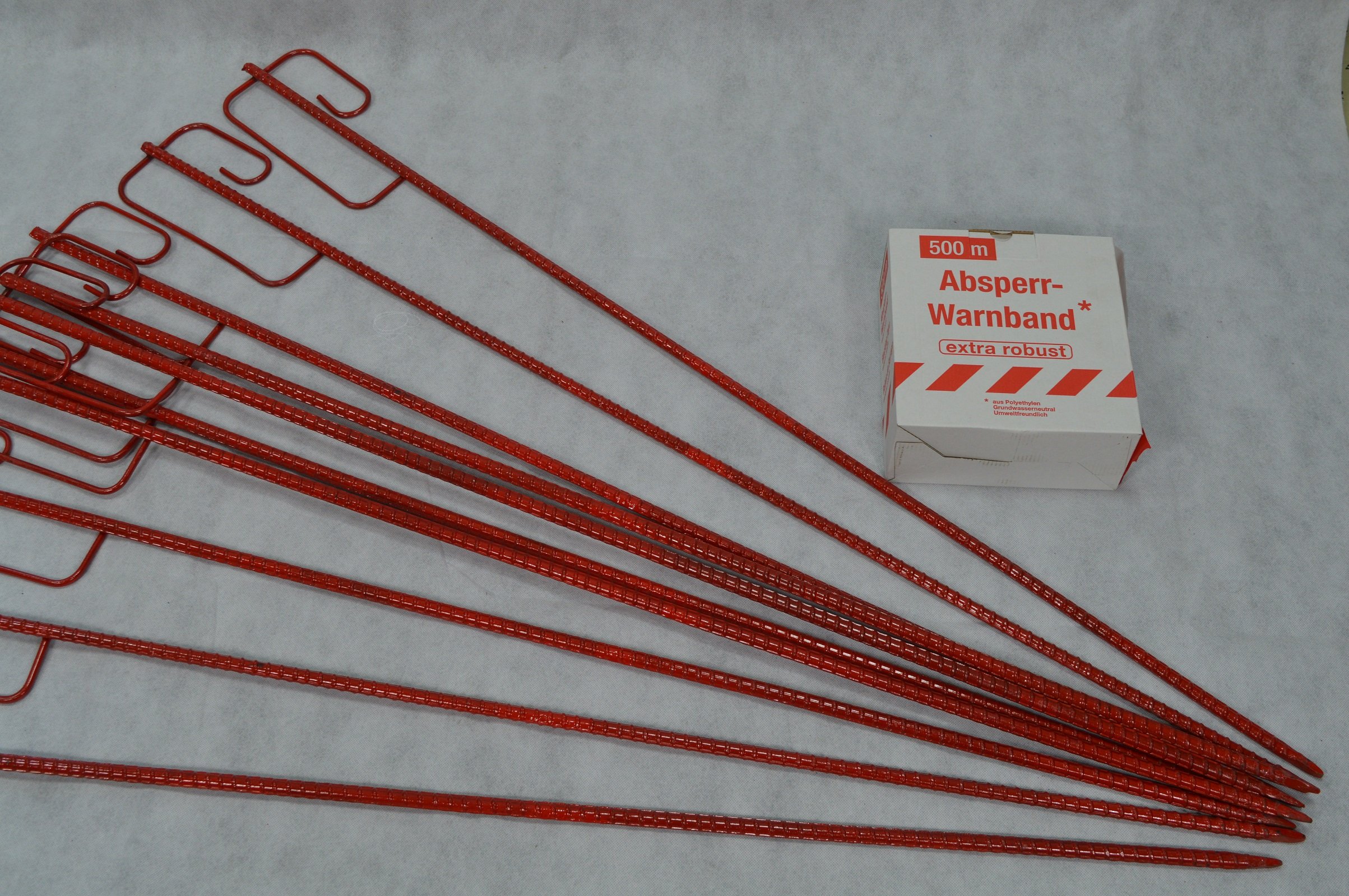 Set 10 Einschlagpfosten 130 cm und 500 Meter Warnband Für Ketten Warnband Warnzaun Absperrung Absperren